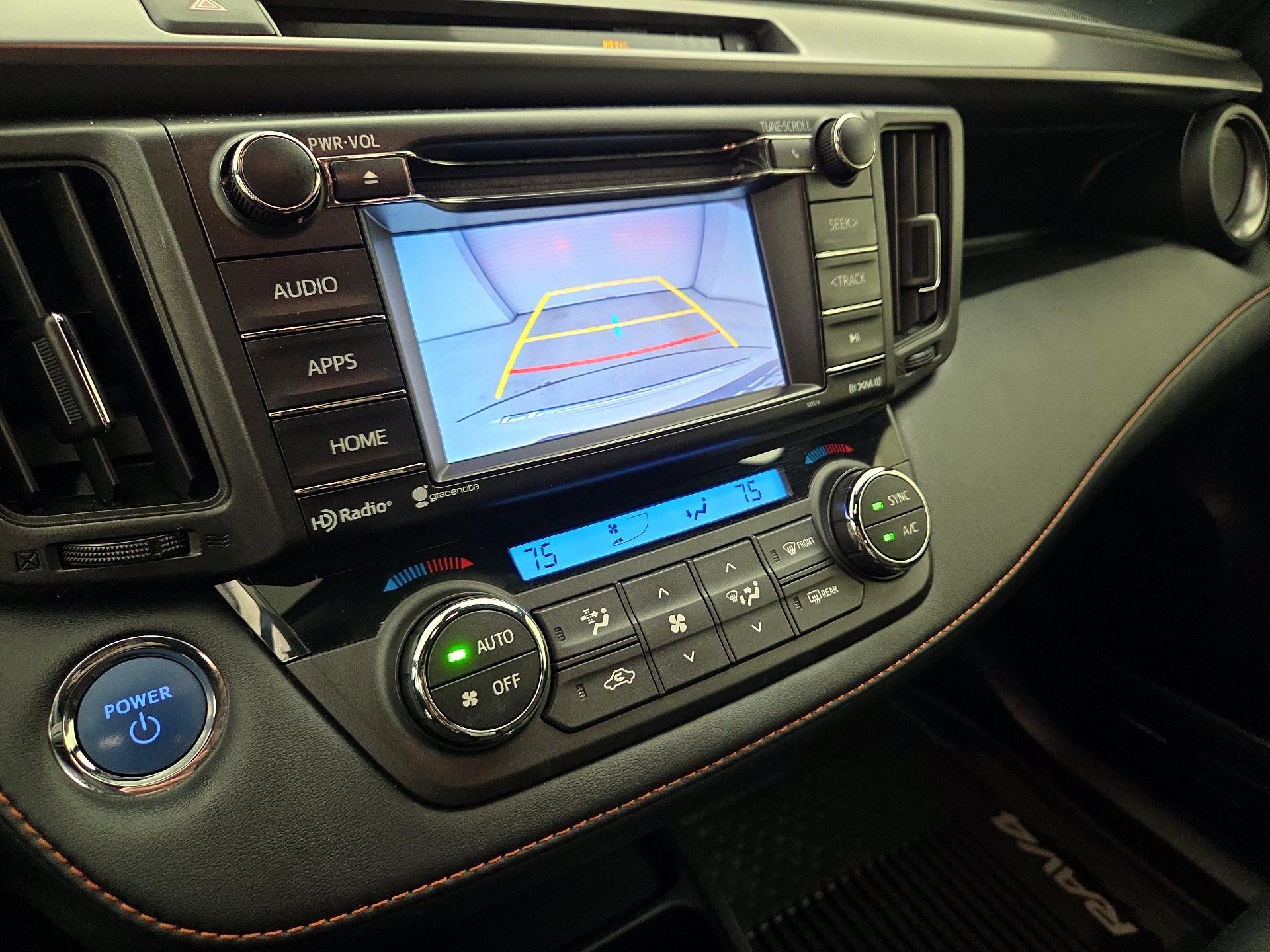 Thumbnail: 2018 Toyota RAV4 - 14