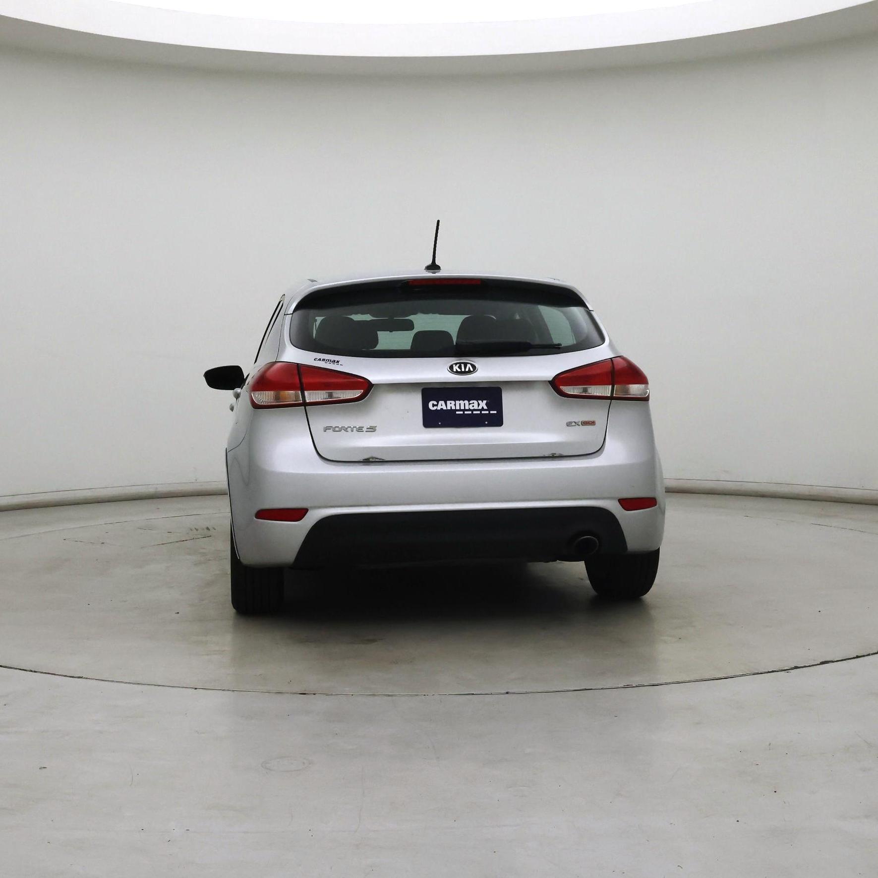 Thumbnail: 2015 Kia Forte - 6