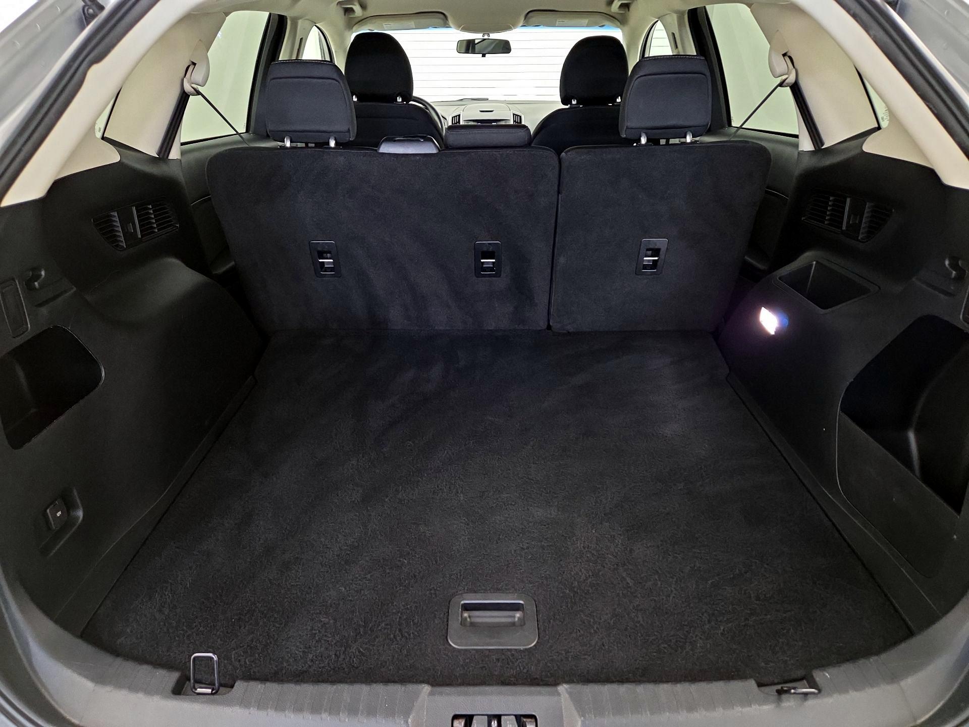 Thumbnail: 2018 Ford Edge - 18