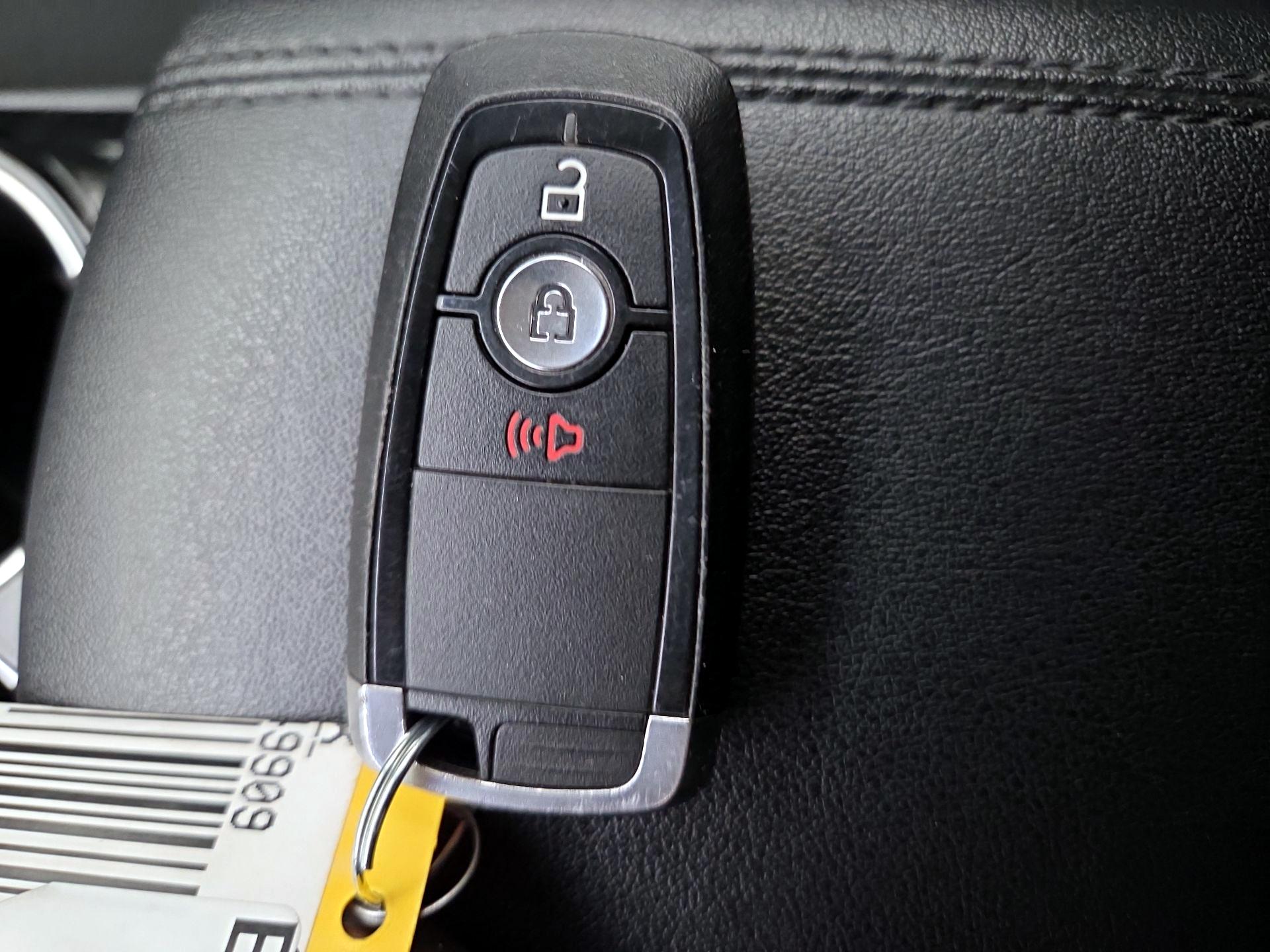 Thumbnail: 2018 Ford Edge - 20