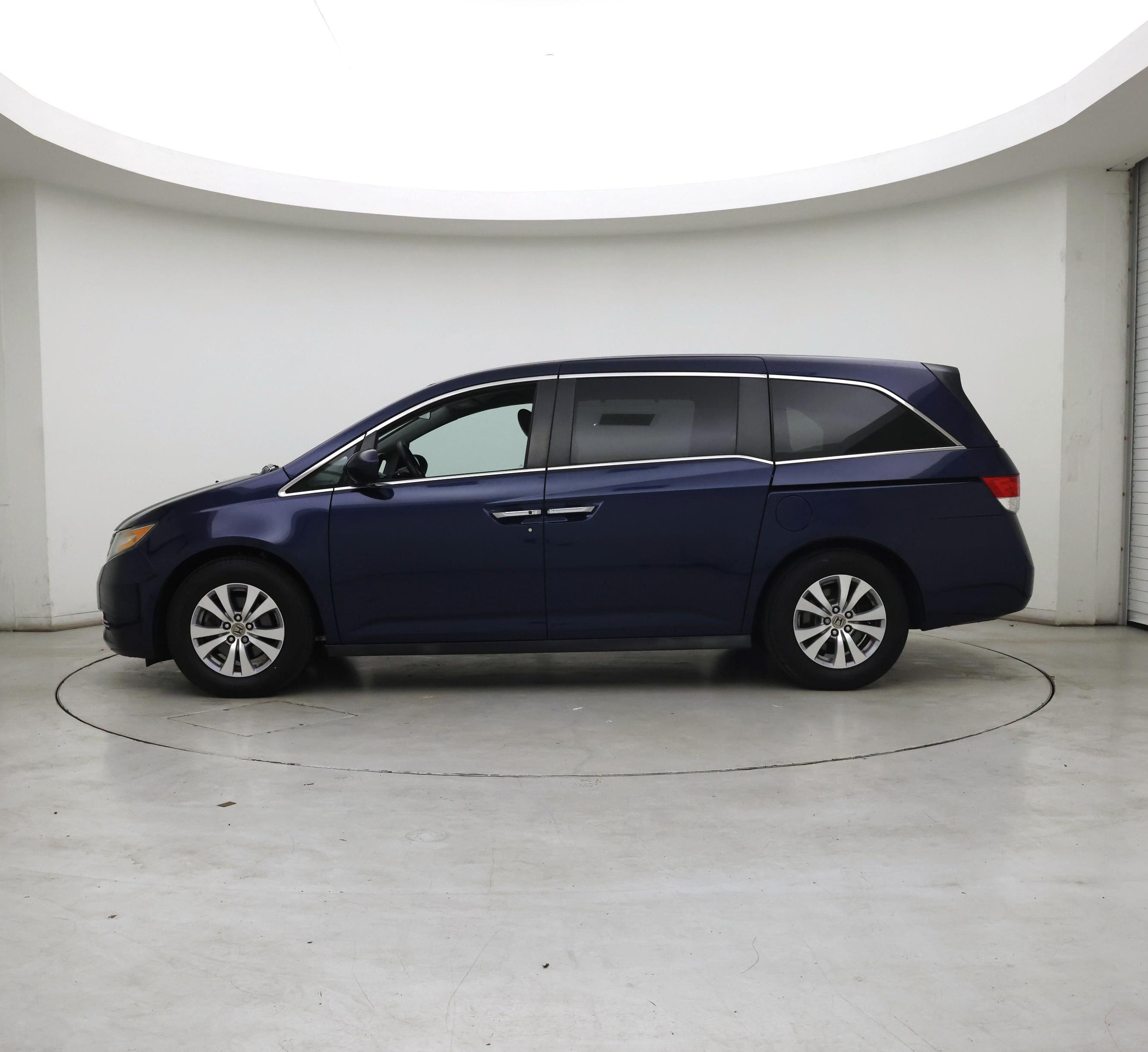 Thumbnail: 2015 Honda Odyssey - 3