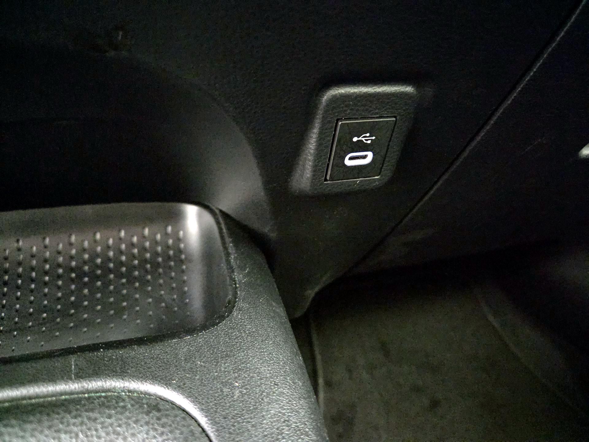 Thumbnail: 2023 Toyota Corolla - 17