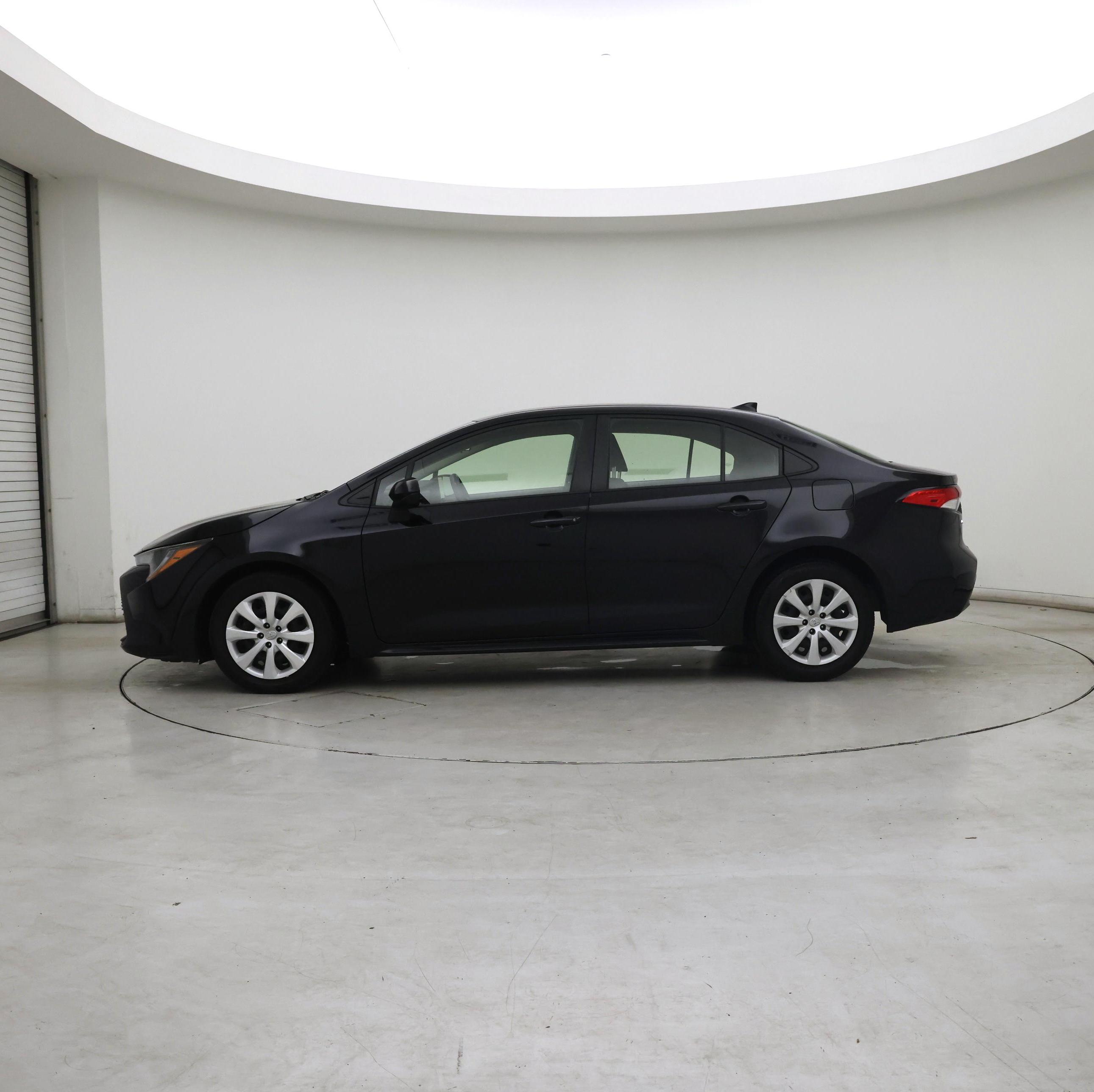 Thumbnail: 2023 Toyota Corolla - 3