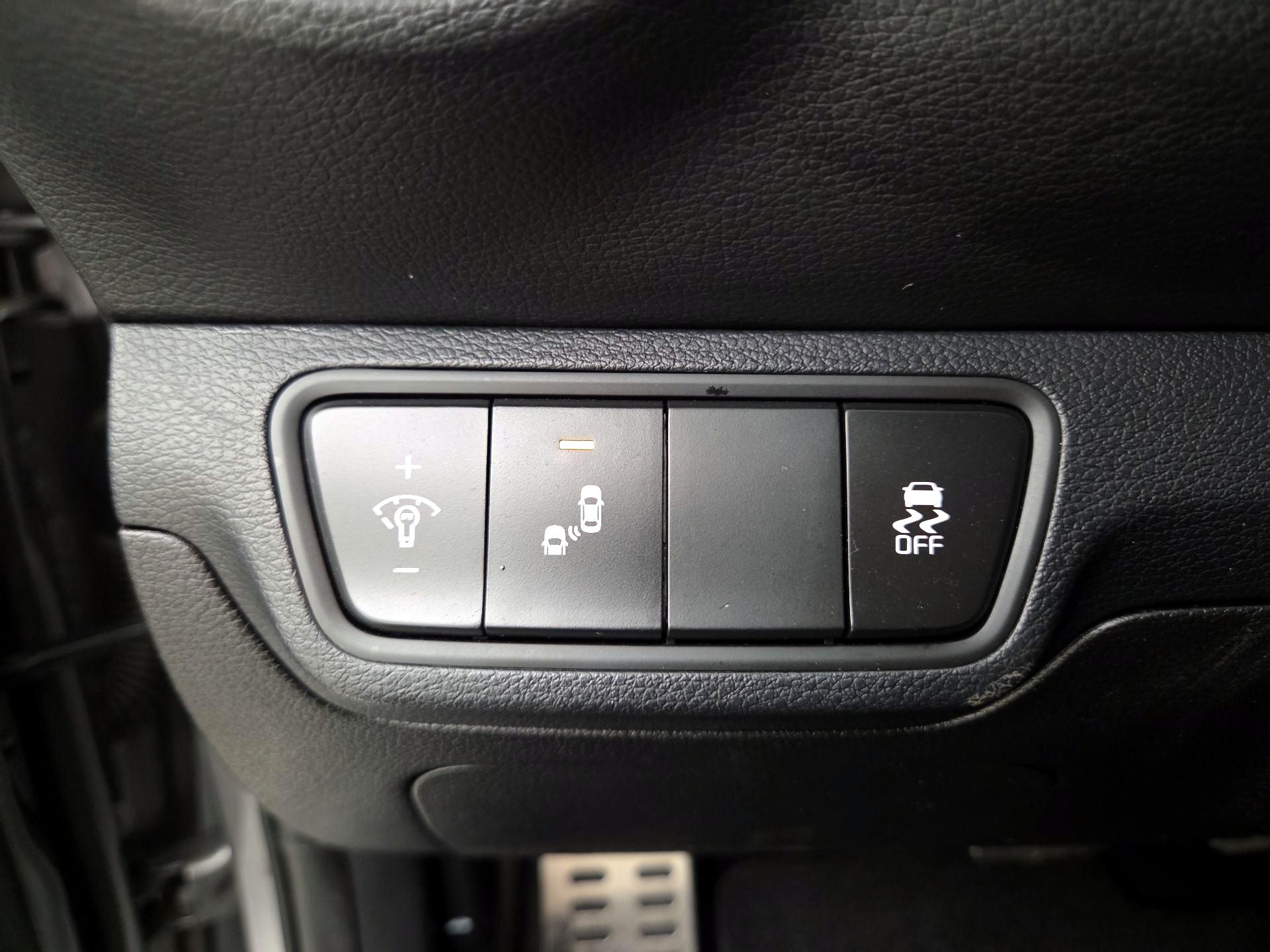 Thumbnail: 2023 Kia Forte - 13