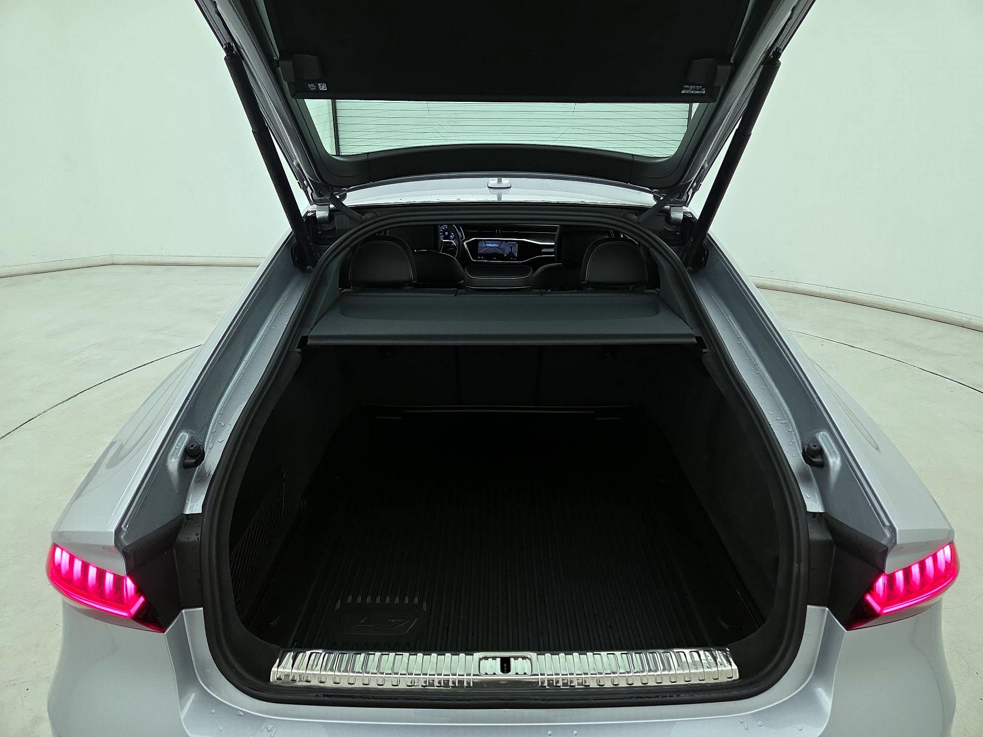 Thumbnail: 2022 Audi A7 - 18