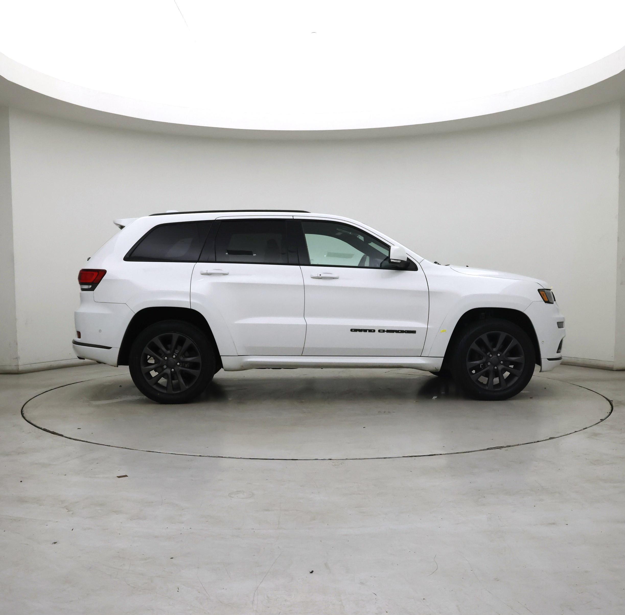 Thumbnail: 2019 Jeep Grand Cherokee - 7