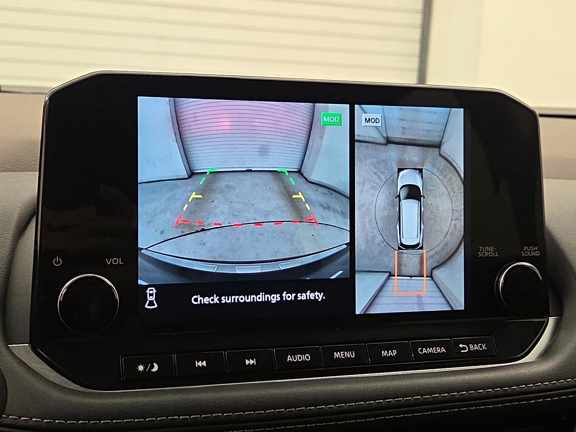 Thumbnail: 2023 Nissan Rogue - 15