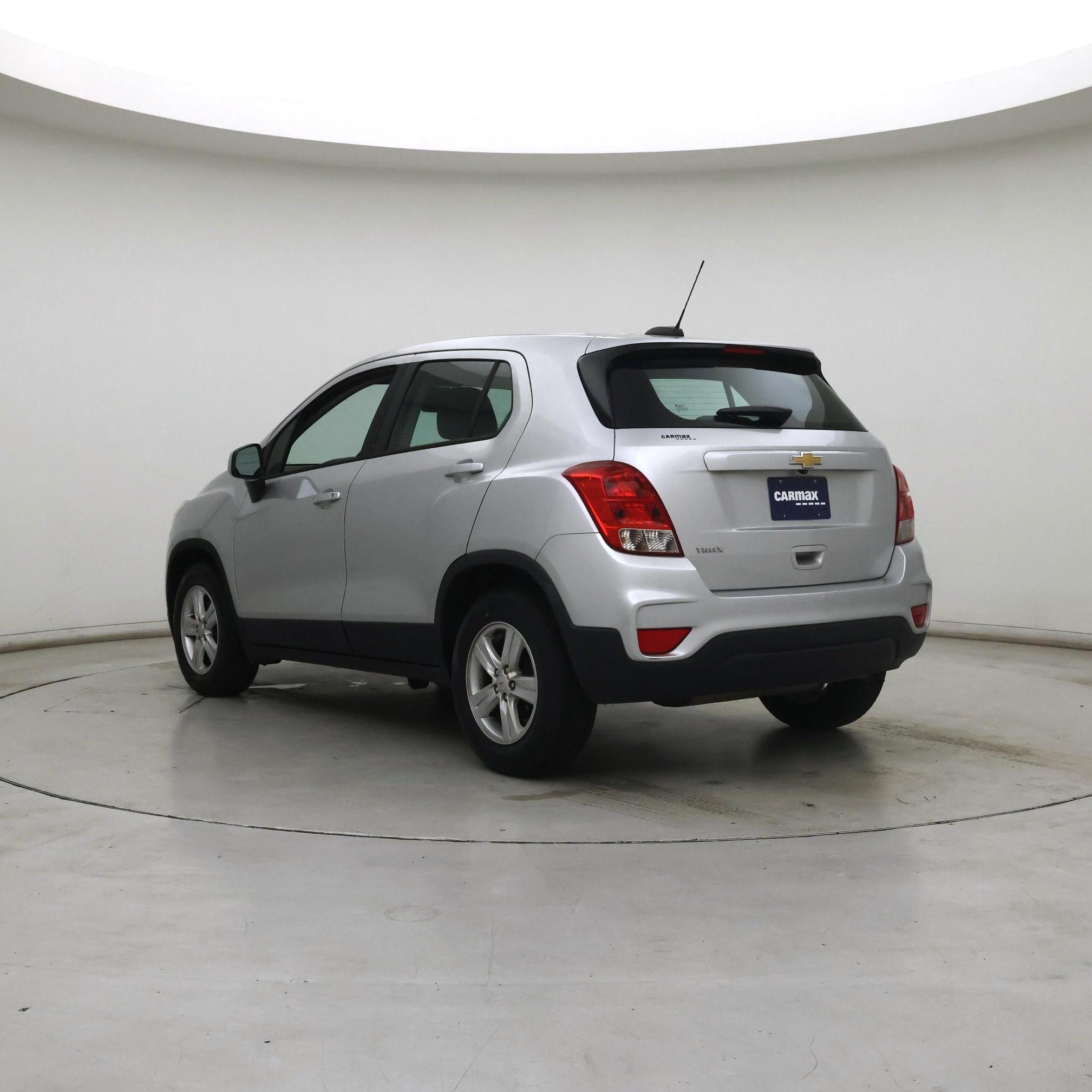 Thumbnail: 2020 Chevrolet Trax - 2
