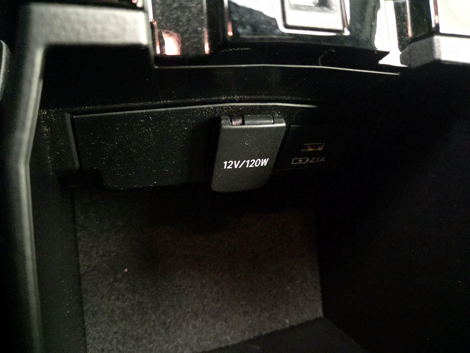 Thumbnail: 2021 Toyota Corolla - 18