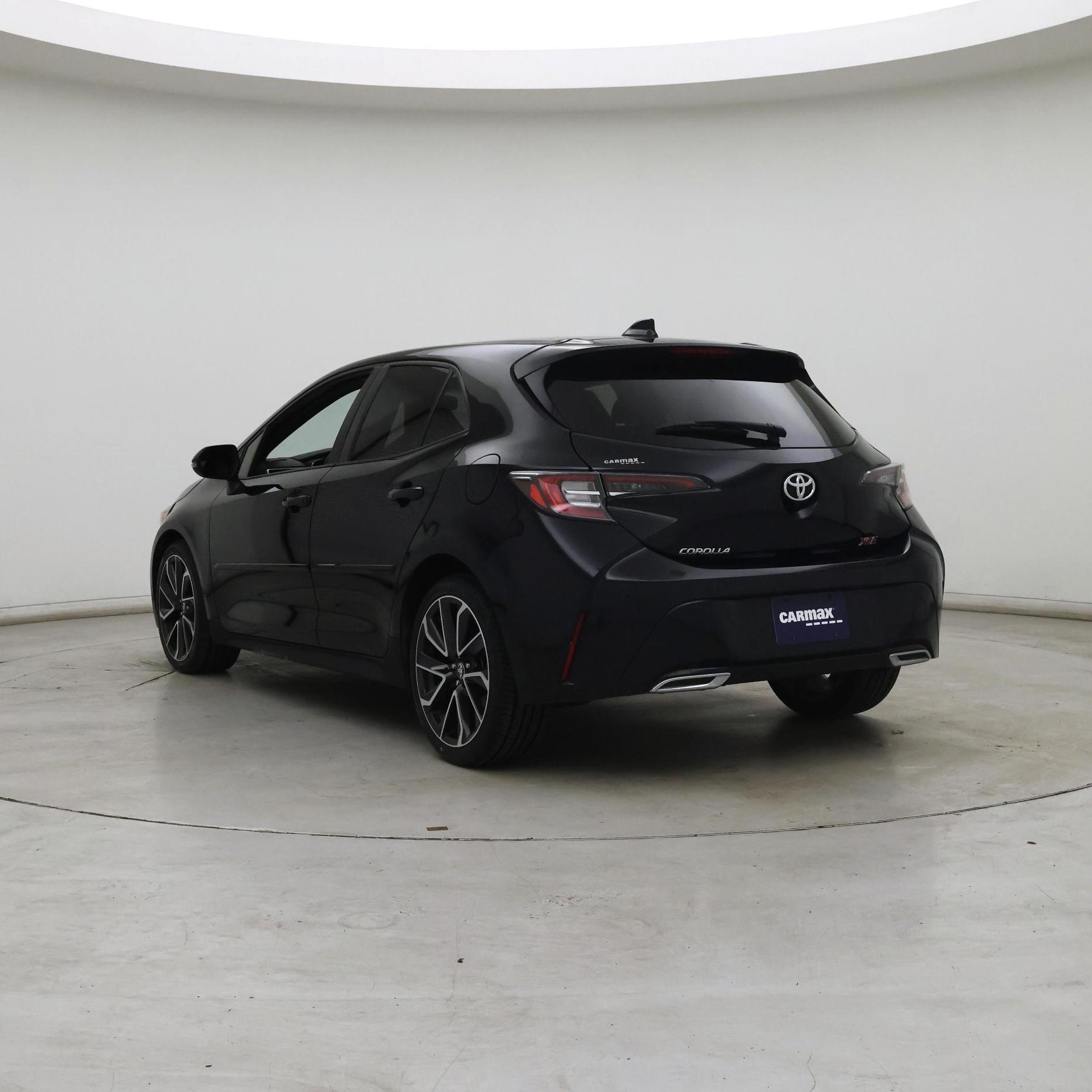 Thumbnail: 2021 Toyota Corolla - 2