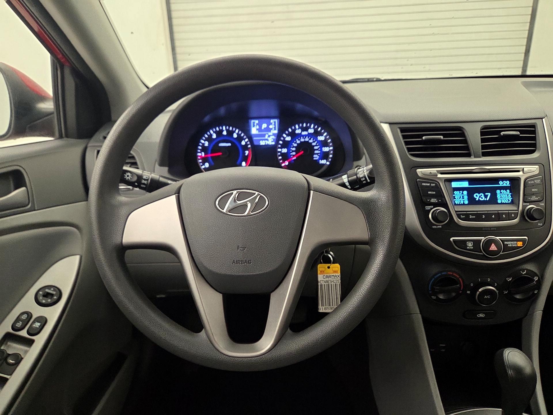 Thumbnail: 2017 Hyundai Accent - 10