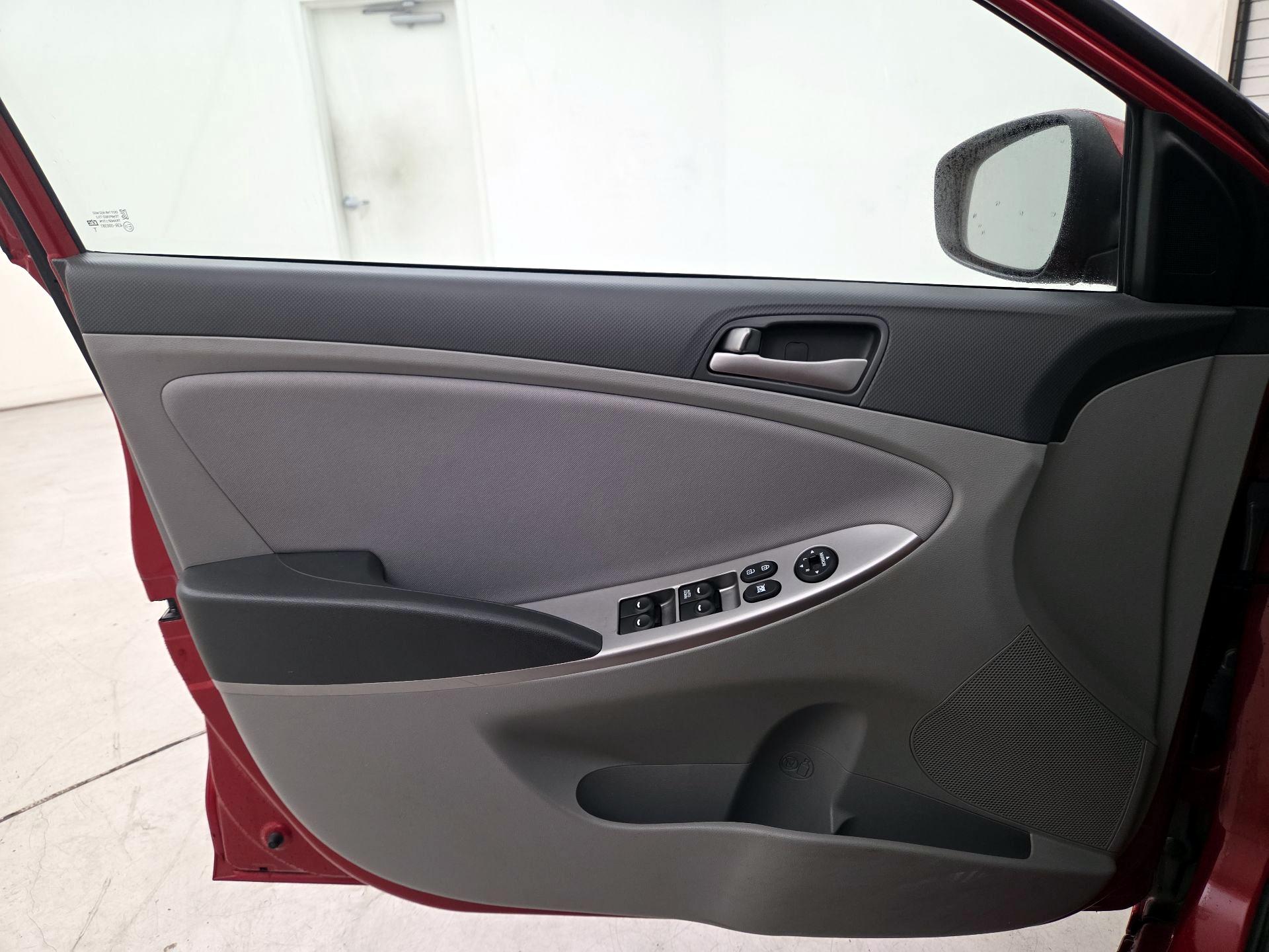 Thumbnail: 2017 Hyundai Accent - 12