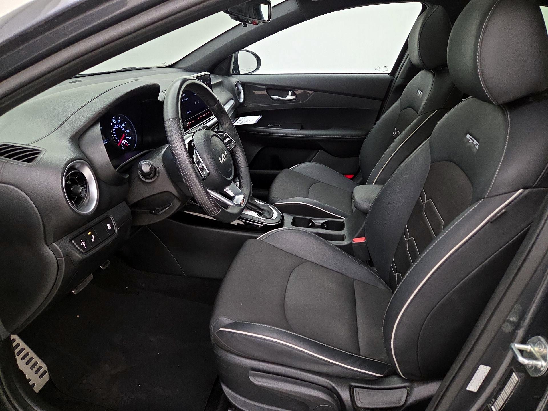 Thumbnail: 2023 Kia Forte - 11