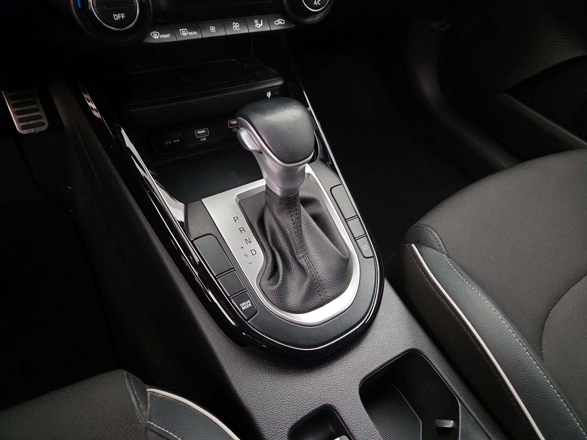 Thumbnail: 2023 Kia Forte - 17