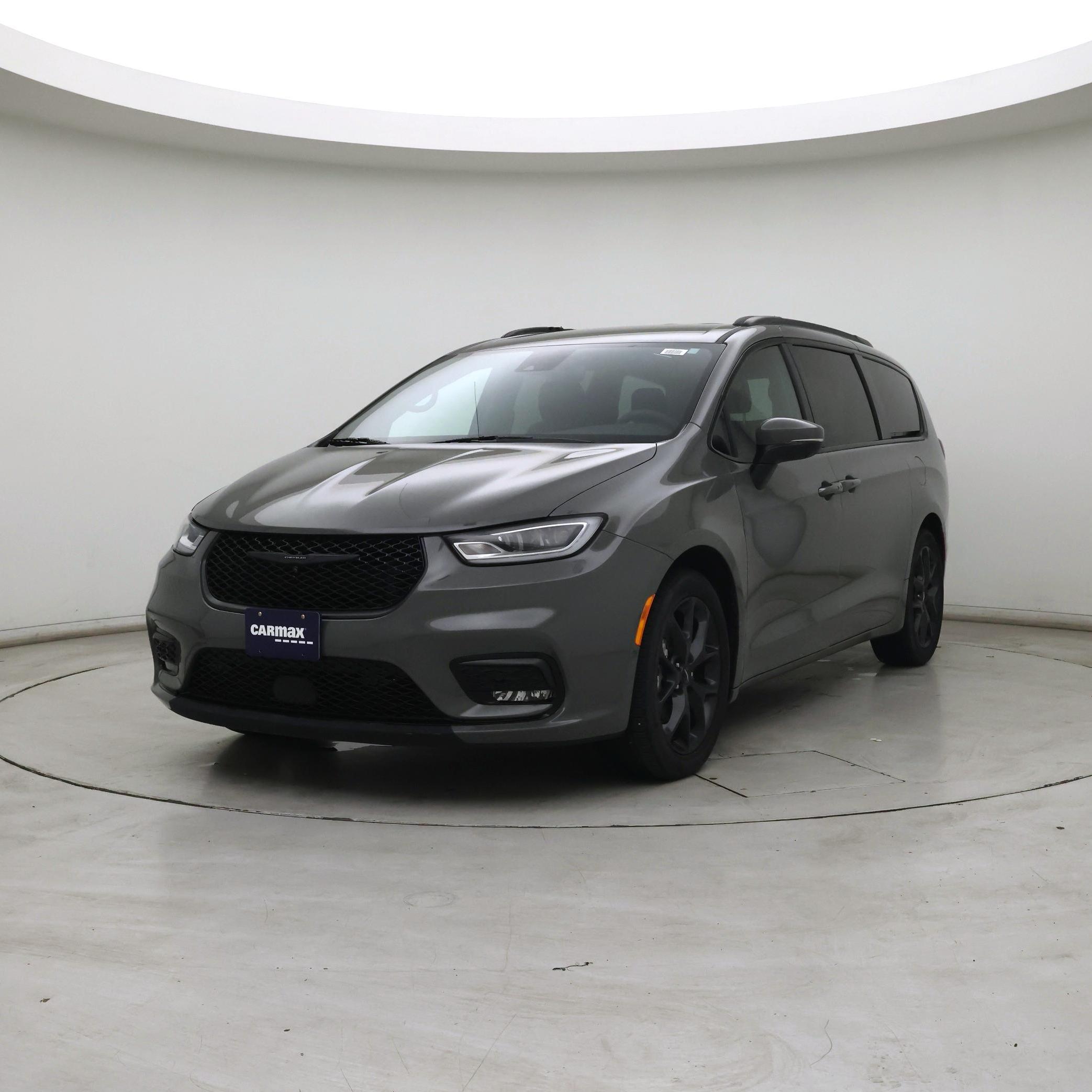Thumbnail: 2023 Chrysler Pacifica - 4
