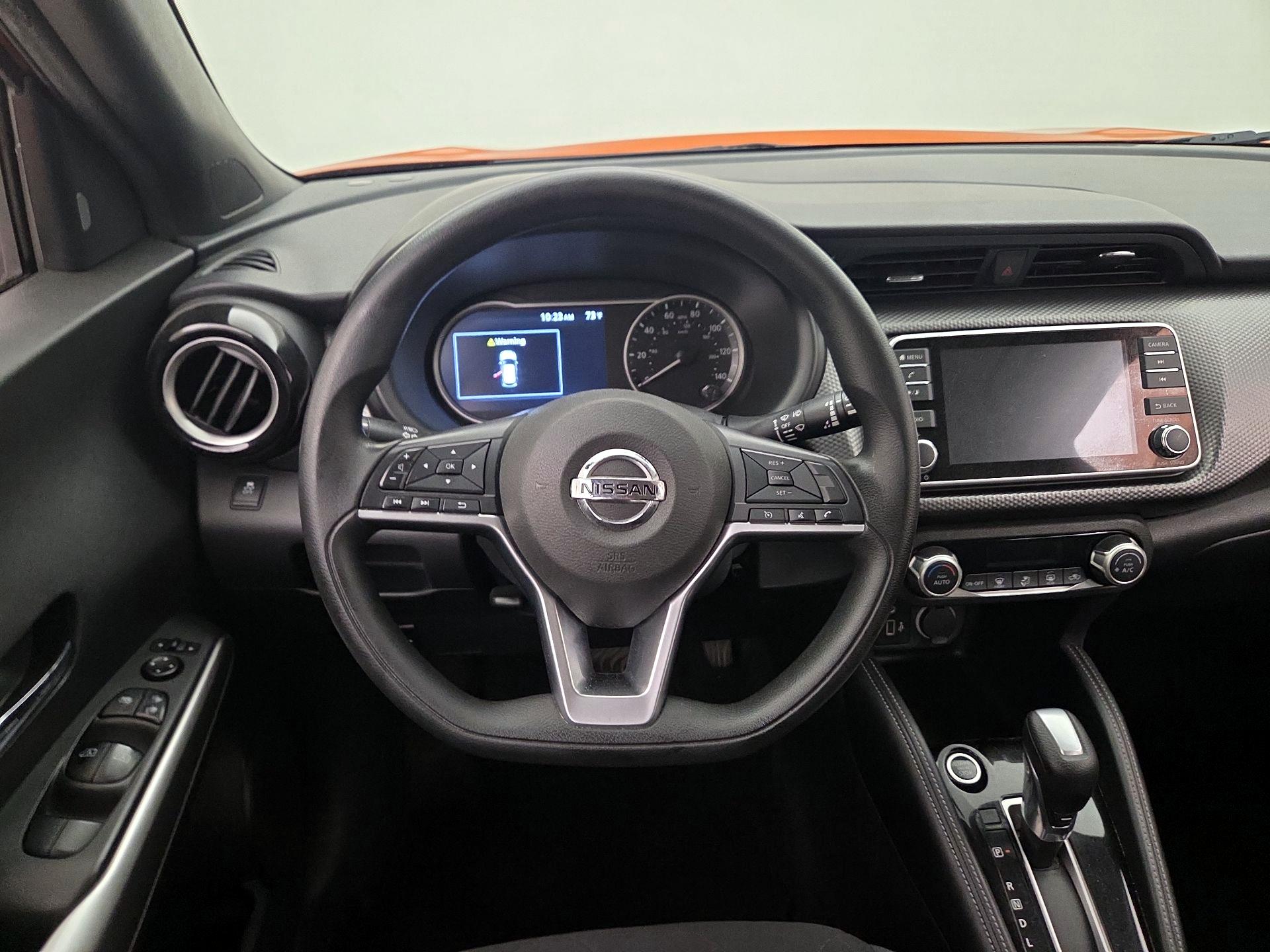 Thumbnail: 2019 Nissan Kicks - 10