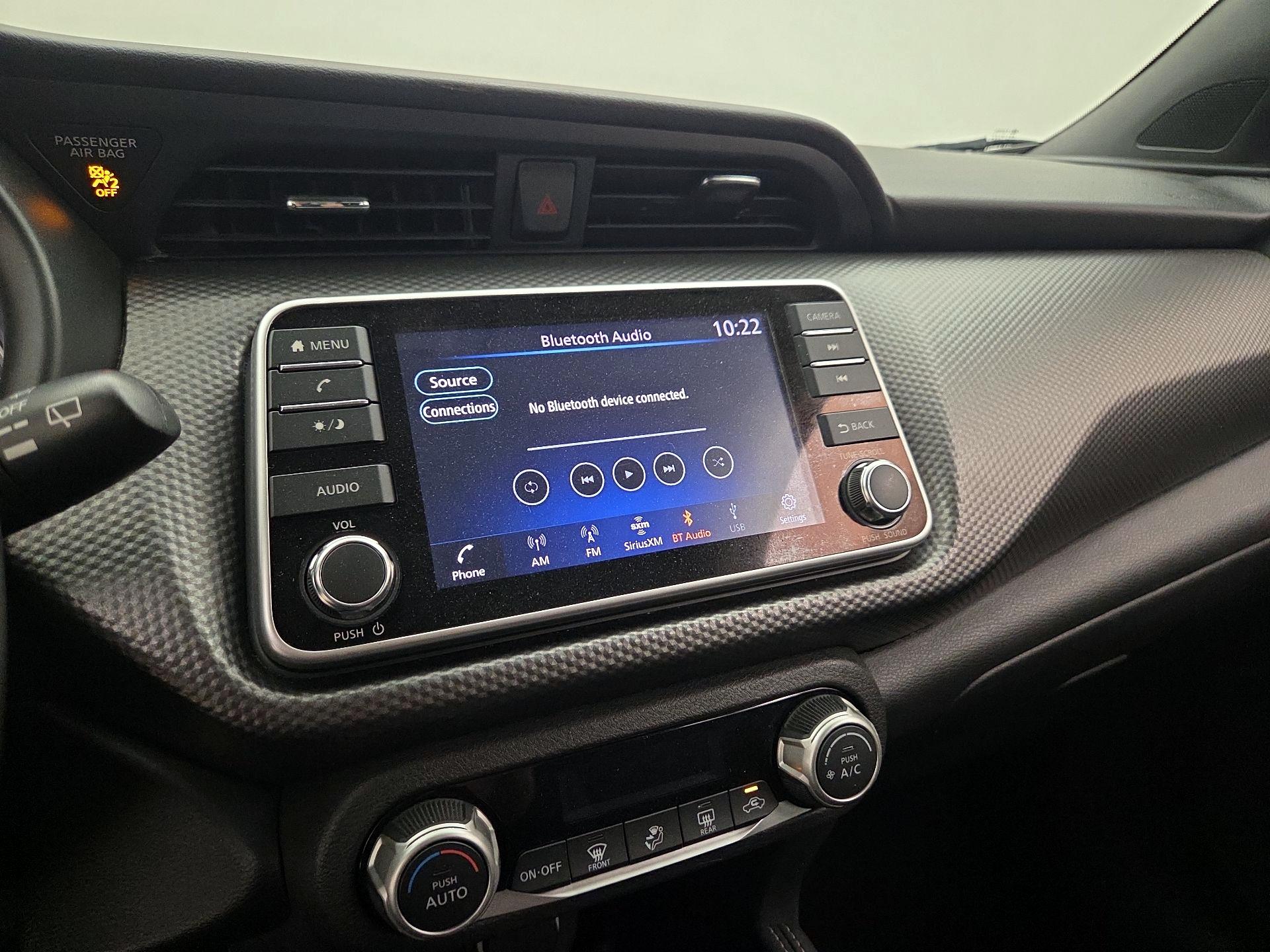 Thumbnail: 2019 Nissan Kicks - 15
