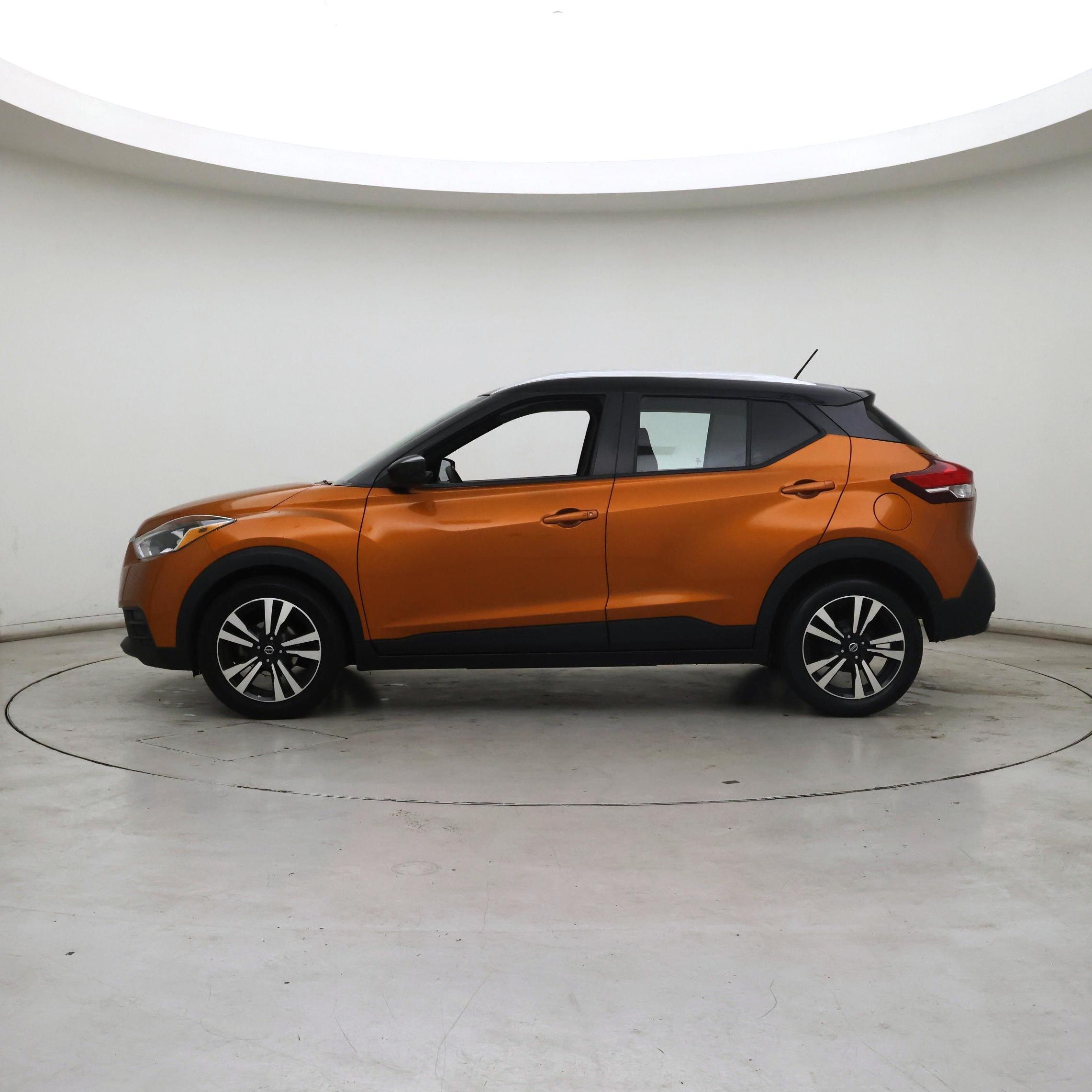 Thumbnail: 2019 Nissan Kicks - 3