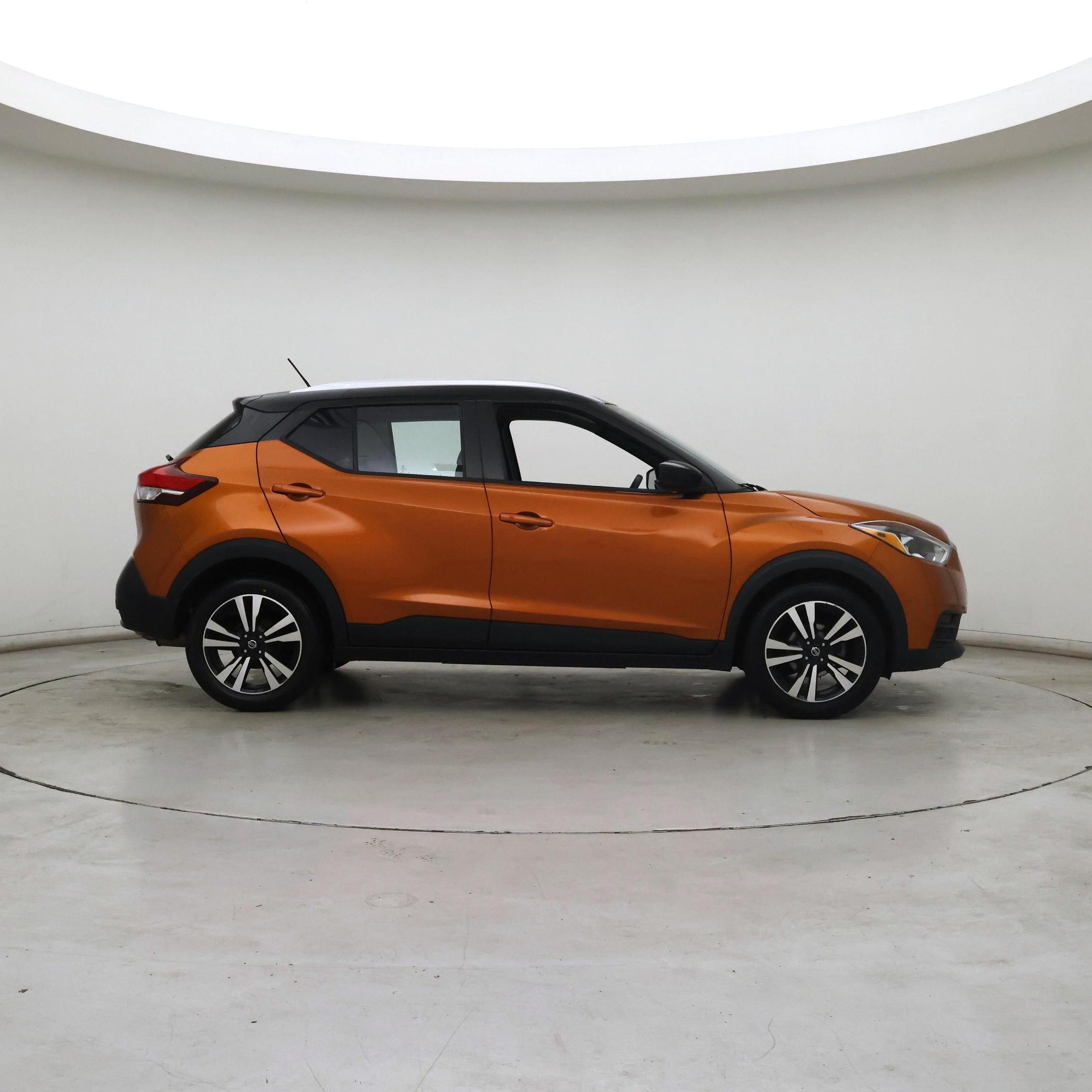 Thumbnail: 2019 Nissan Kicks - 7