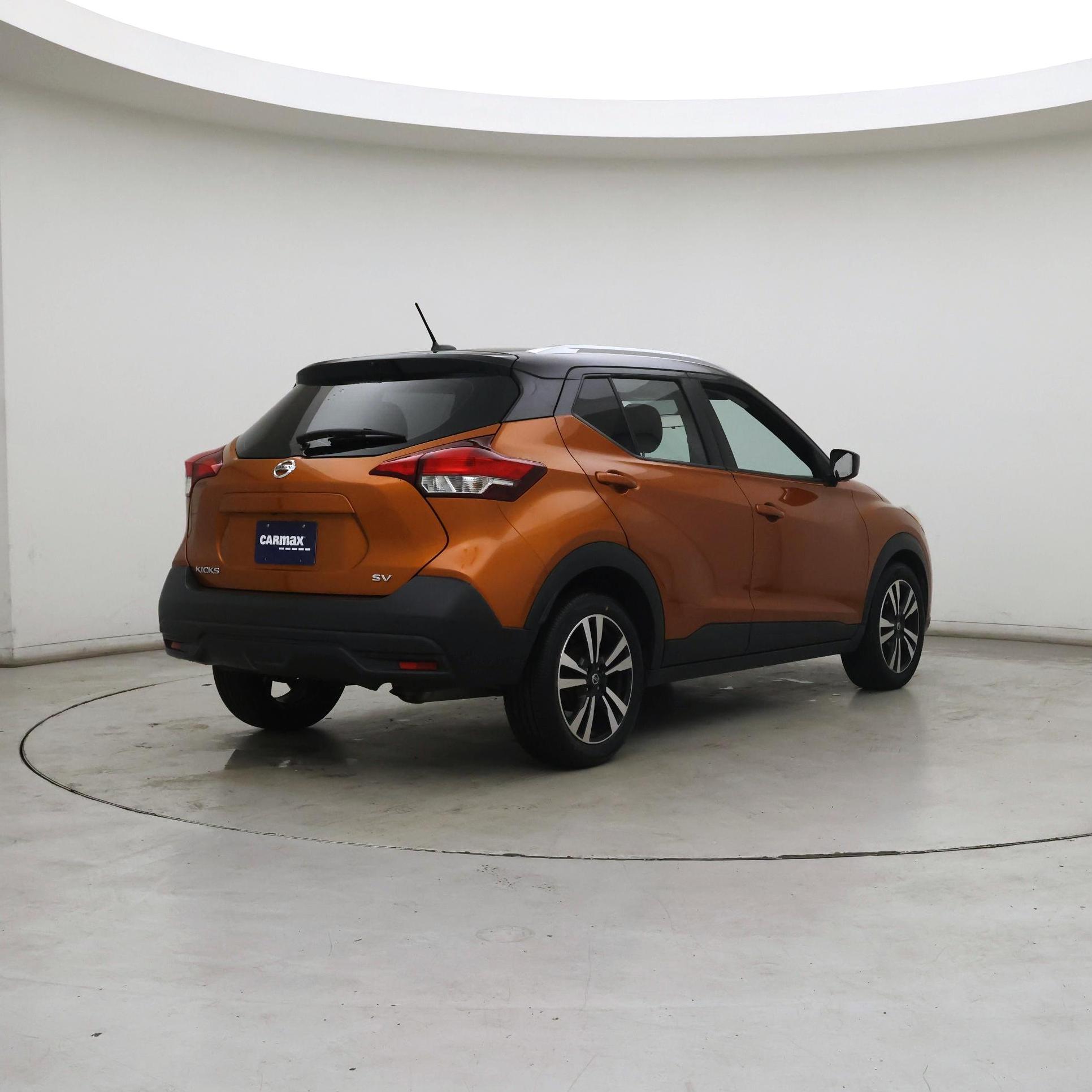 Thumbnail: 2019 Nissan Kicks - 8