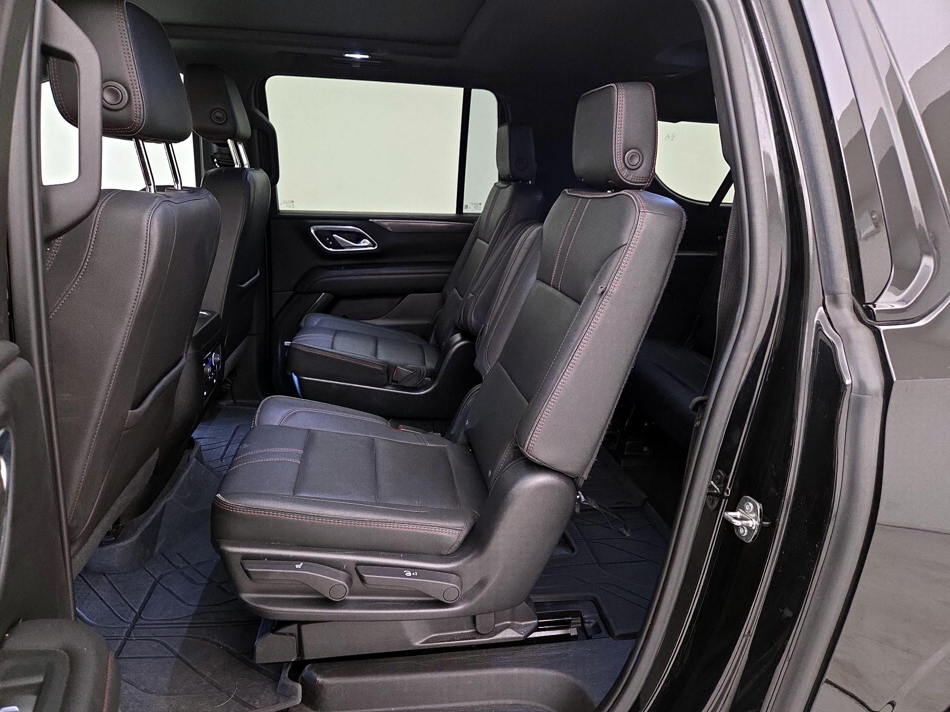 Thumbnail: 2023 Chevrolet Suburban - 17