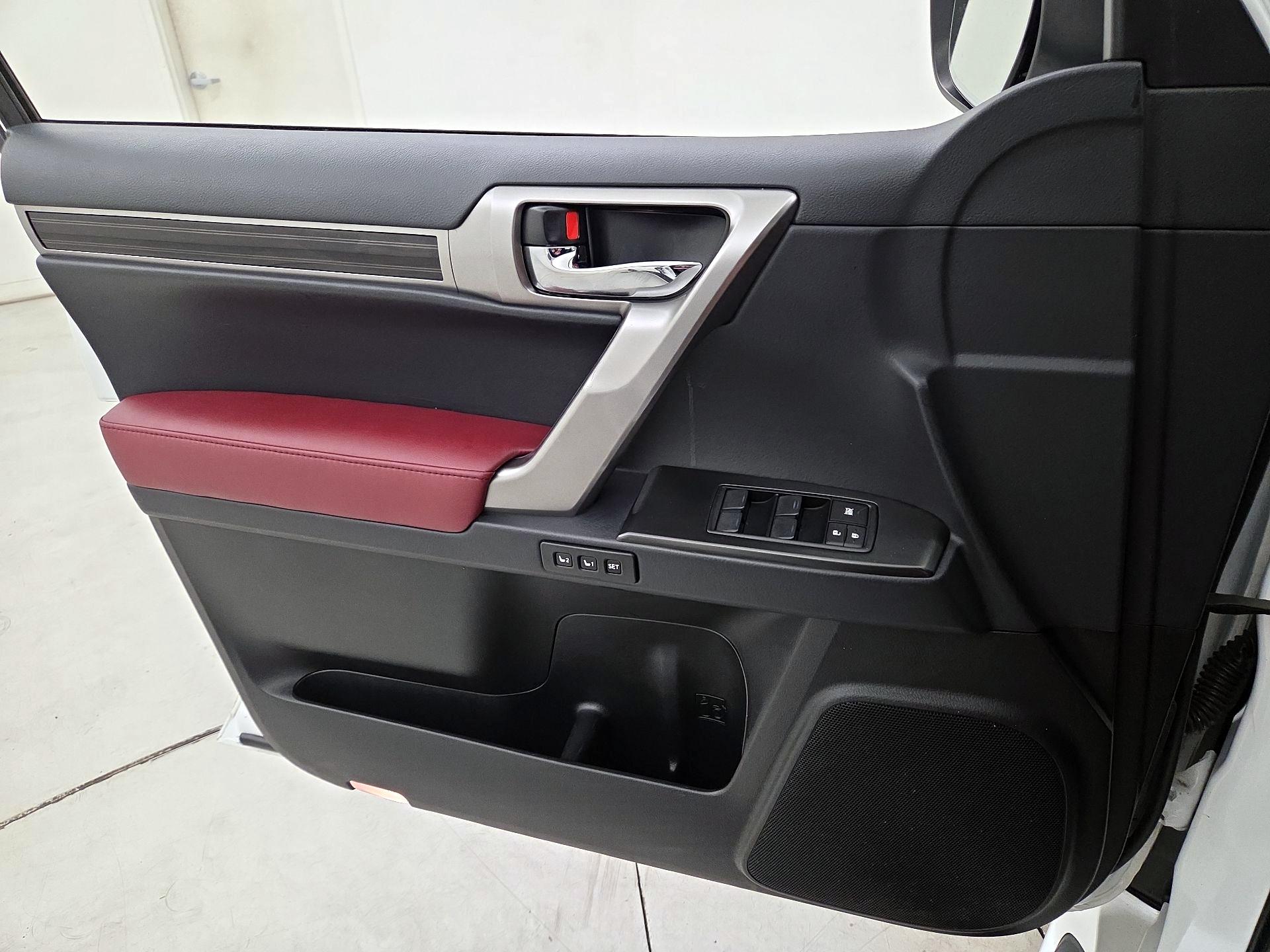 Thumbnail: 2022 Lexus GX - 12