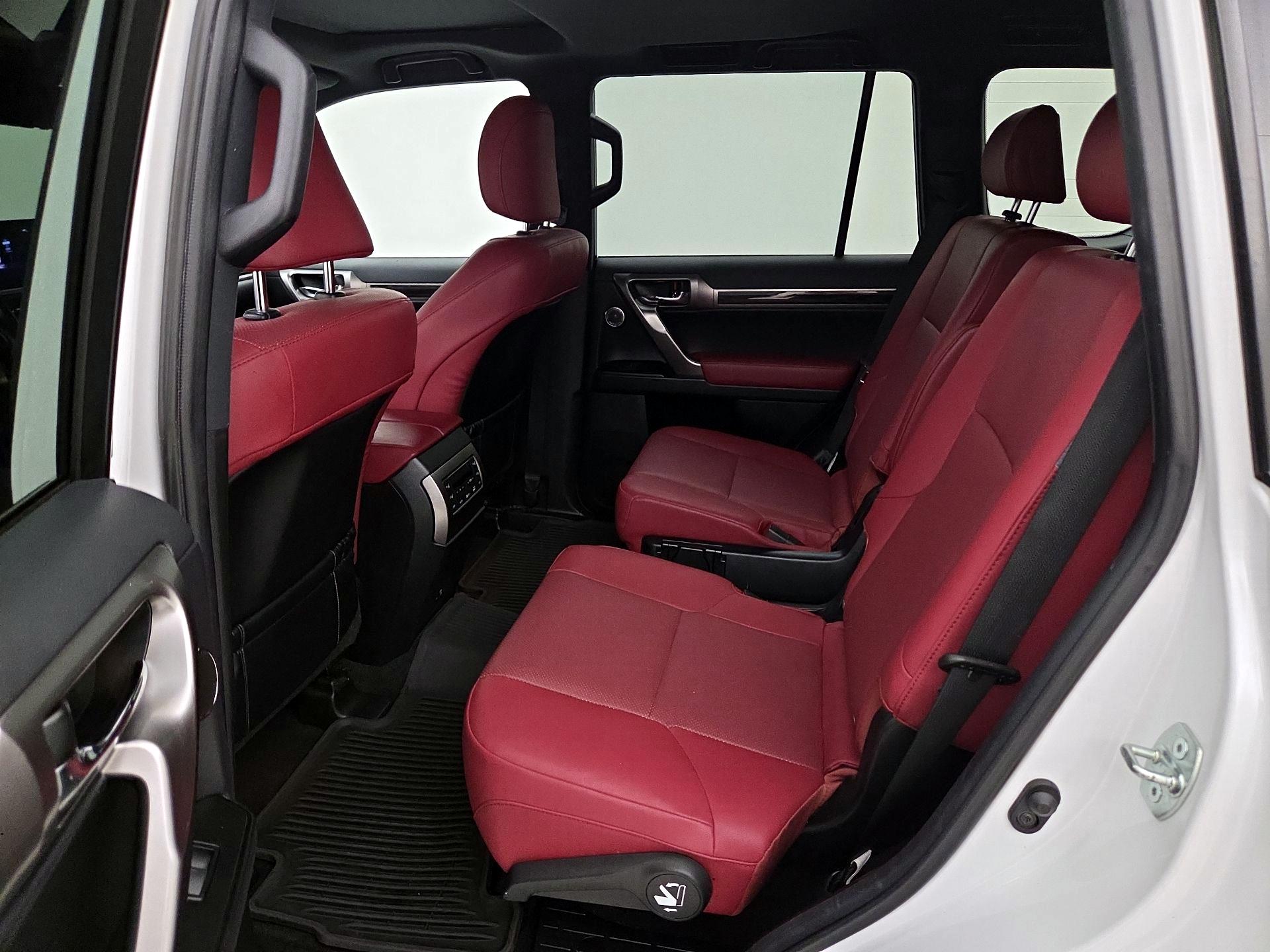 Thumbnail: 2022 Lexus GX - 18