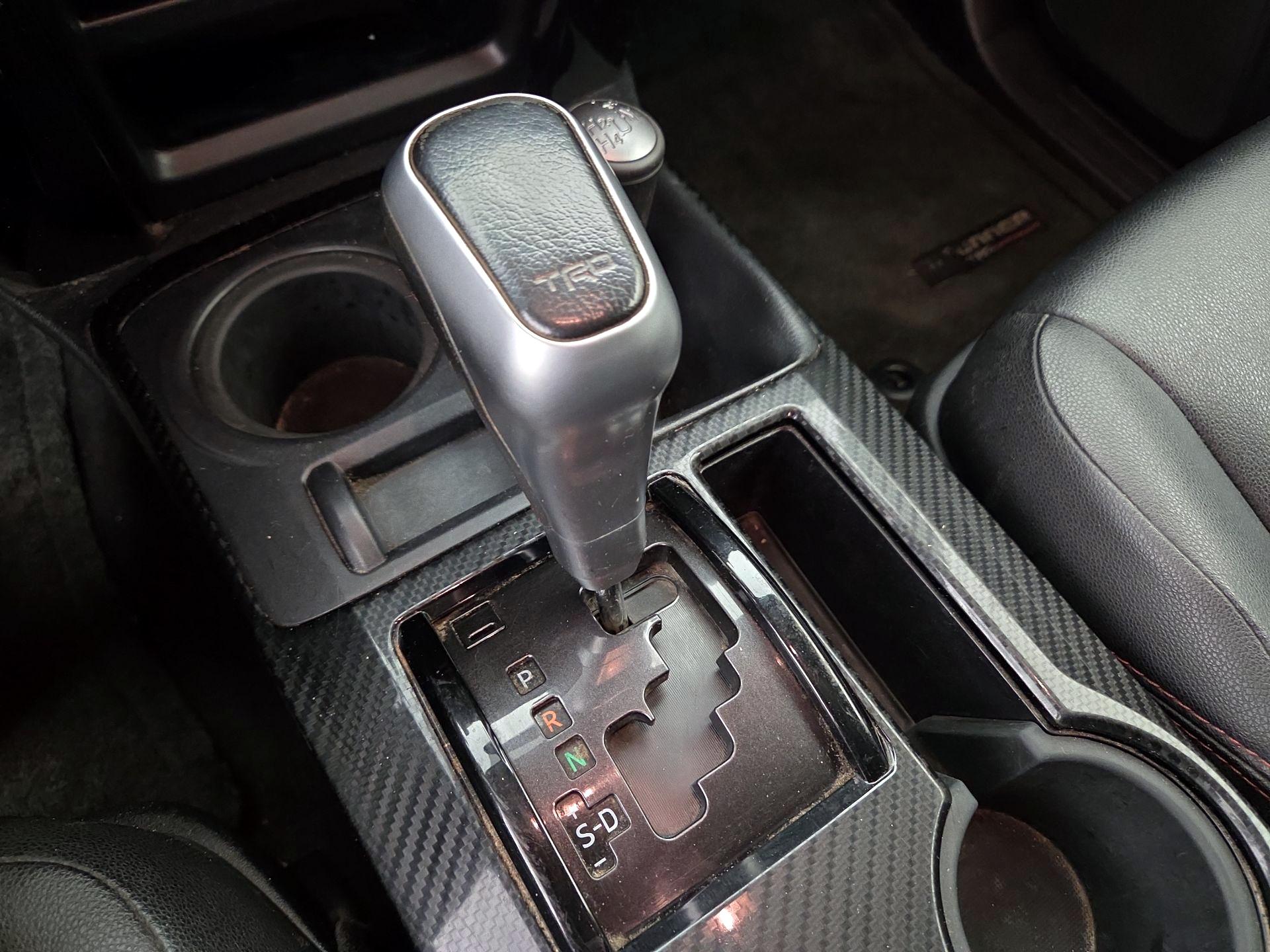 Thumbnail: 2018 Toyota 4Runner - 16