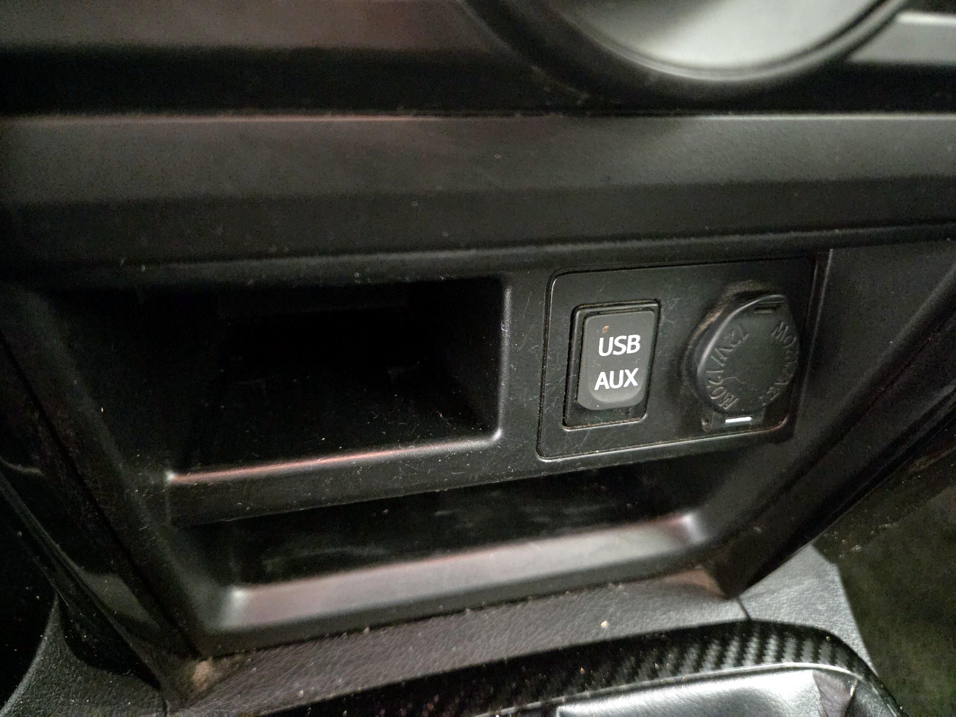 Thumbnail: 2018 Toyota 4Runner - 17