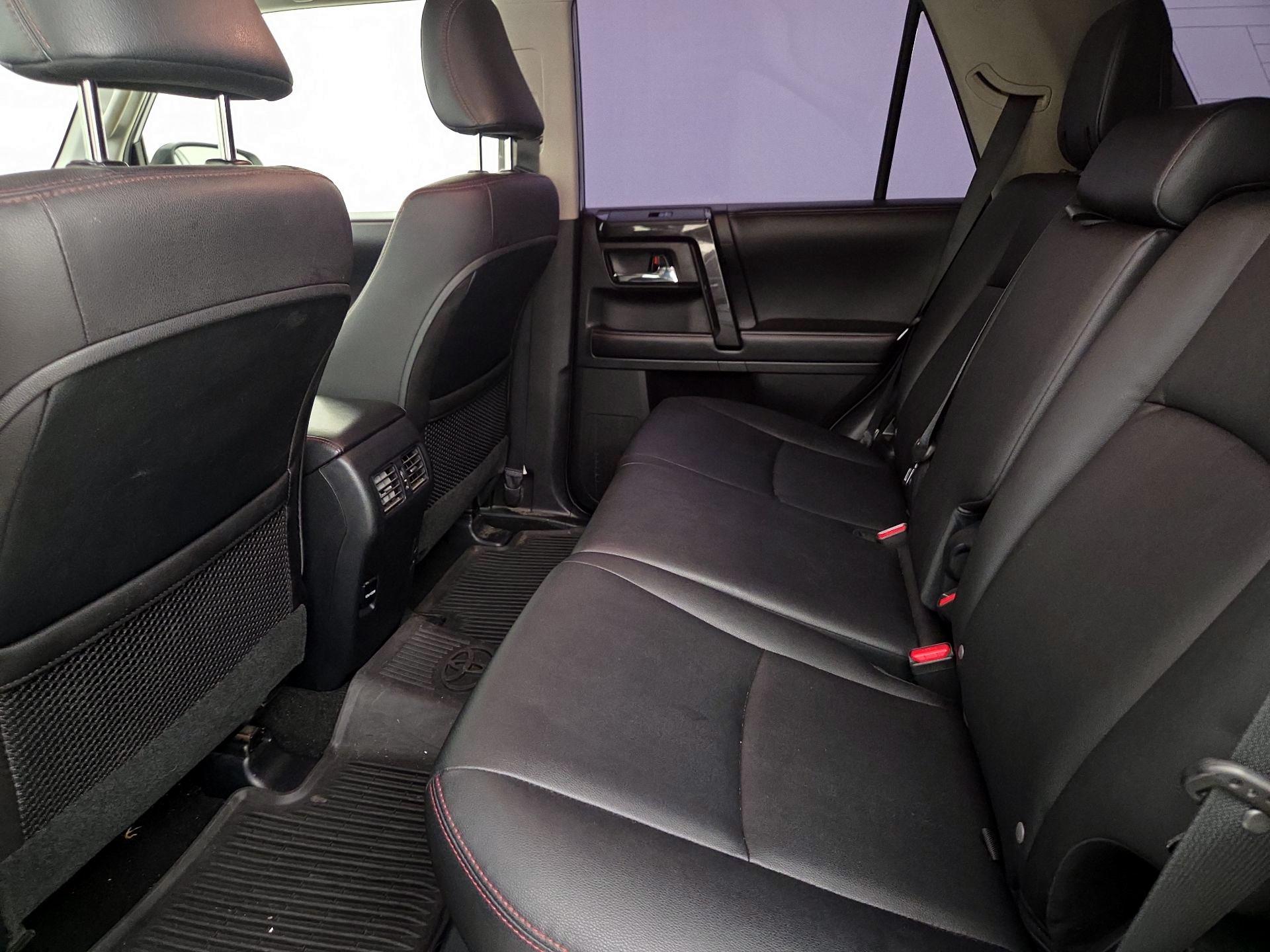 Thumbnail: 2018 Toyota 4Runner - 18