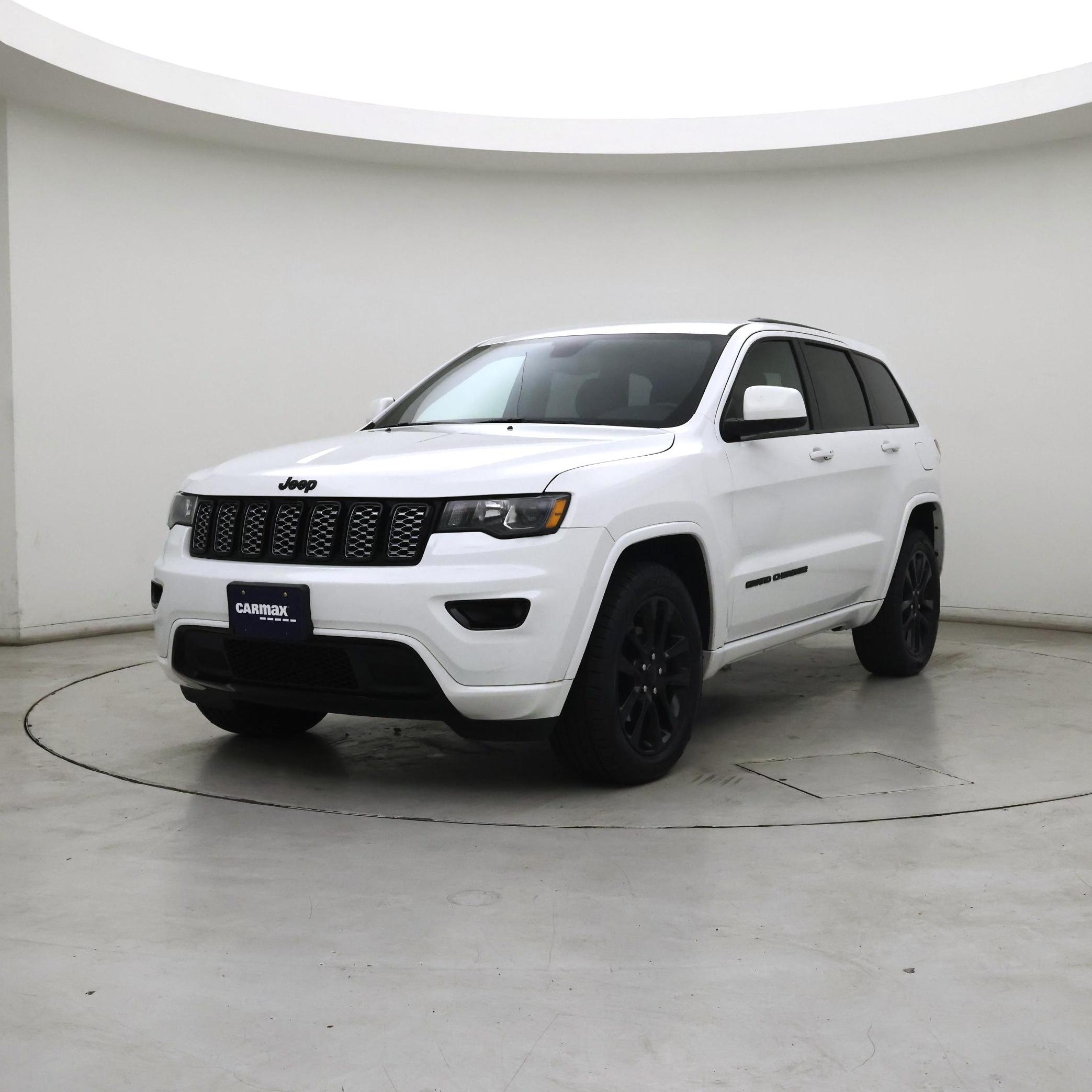 Thumbnail: 2018 Jeep Grand Cherokee - 4