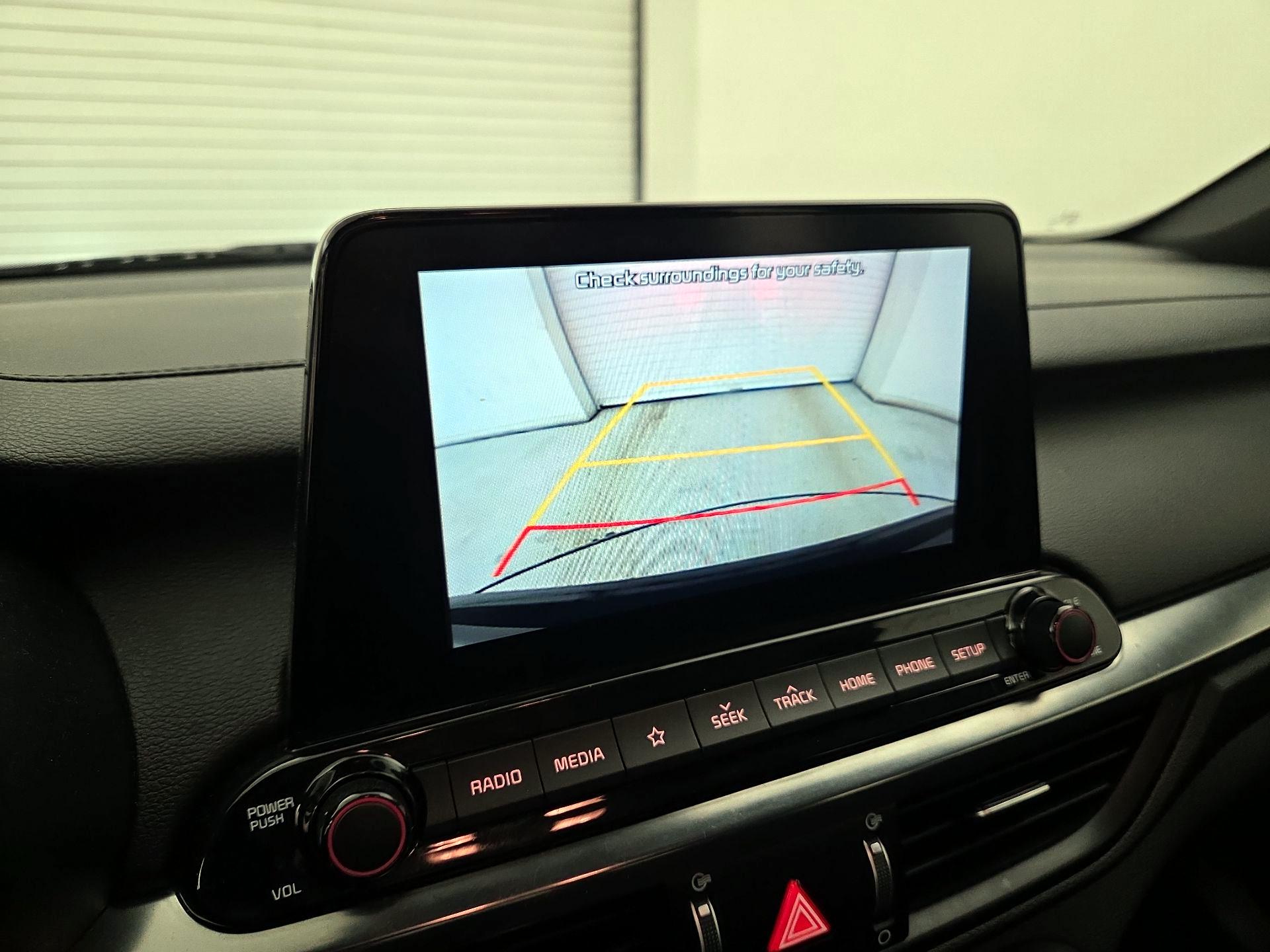 Thumbnail: 2021 Kia Forte - 14