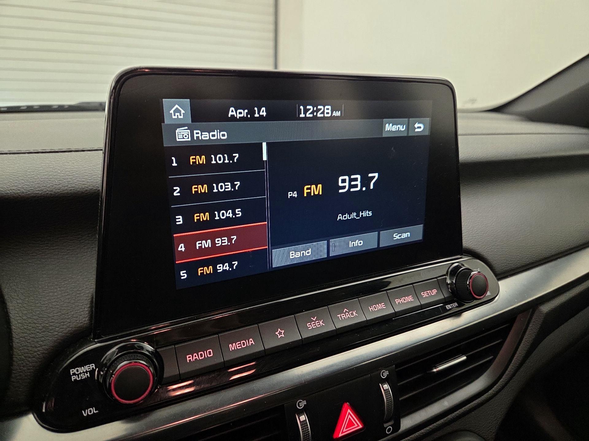 Thumbnail: 2021 Kia Forte - 15