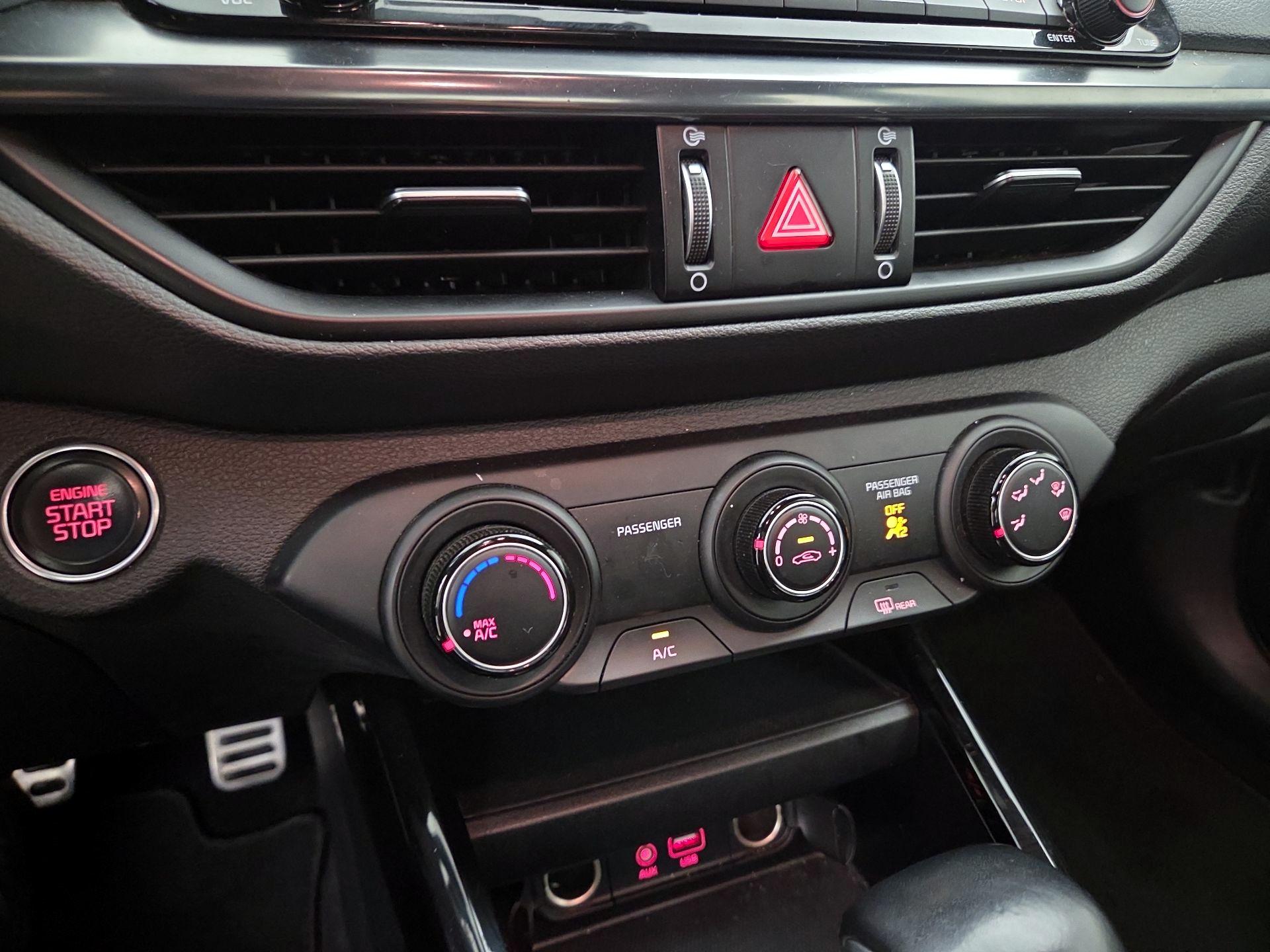 Thumbnail: 2021 Kia Forte - 16