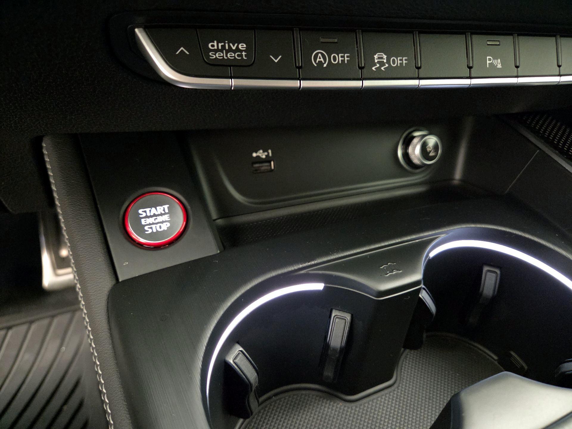 Thumbnail: 2018 Audi S4 - 18