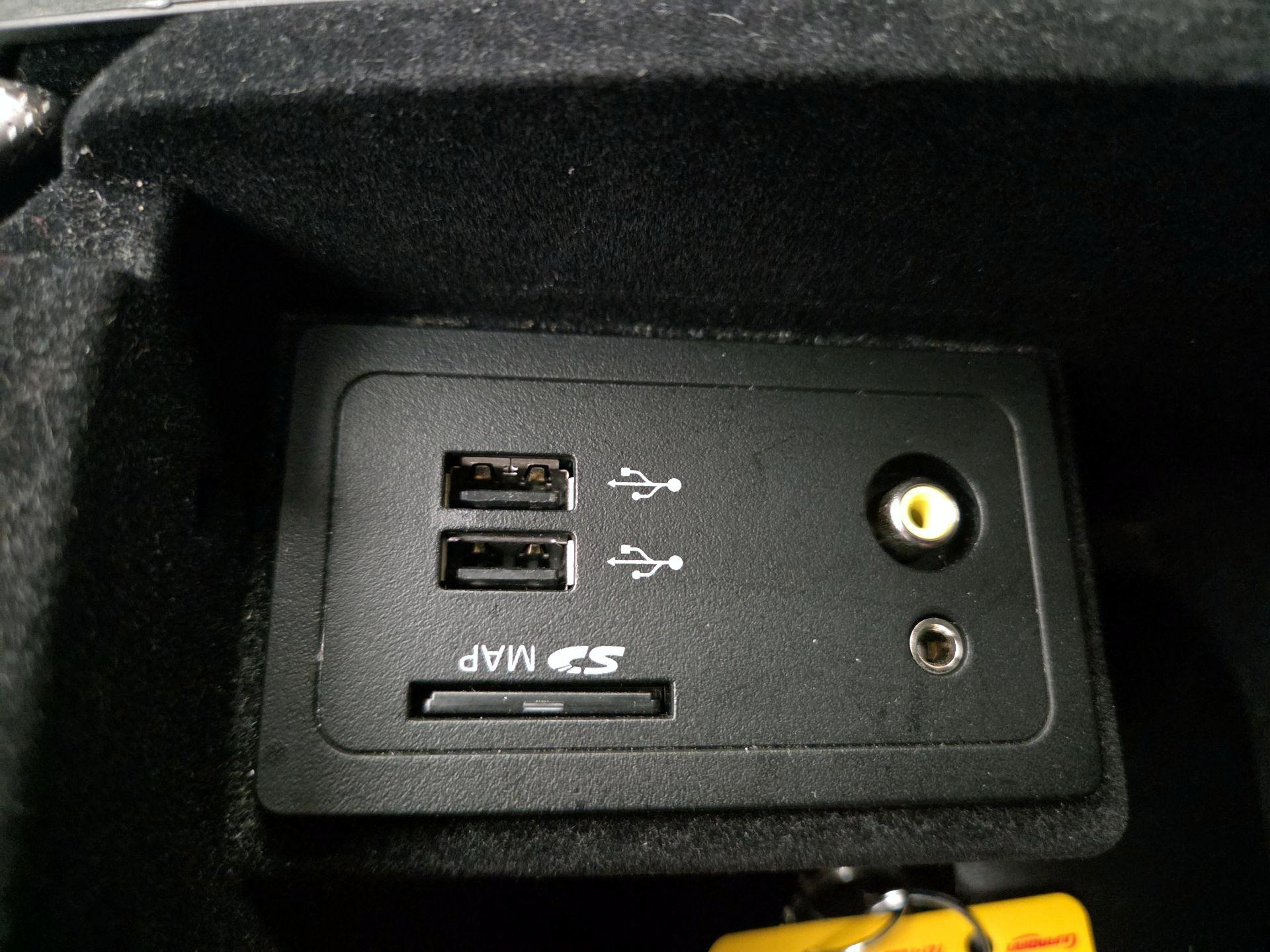 Thumbnail: 2017 INFINITI  - 18