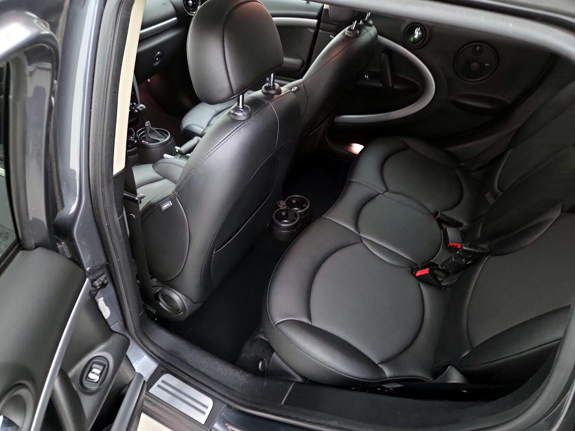 Thumbnail: 2016 MINI Cooper Countryman - 18
