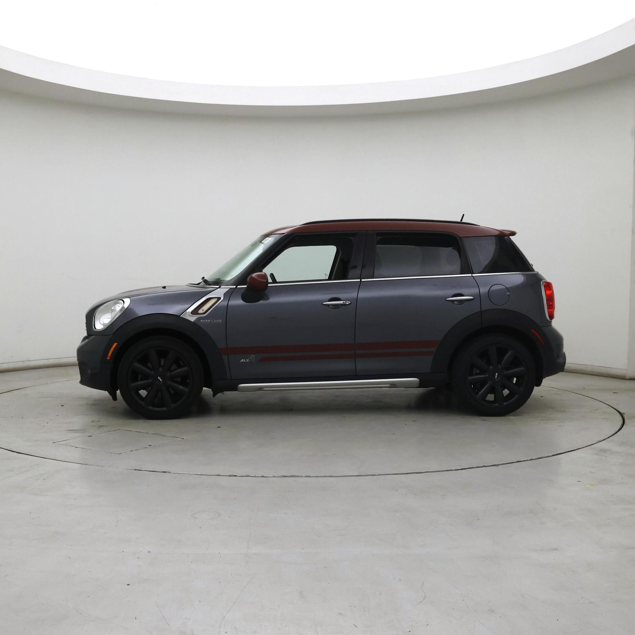 Thumbnail: 2016 MINI Cooper Countryman - 3