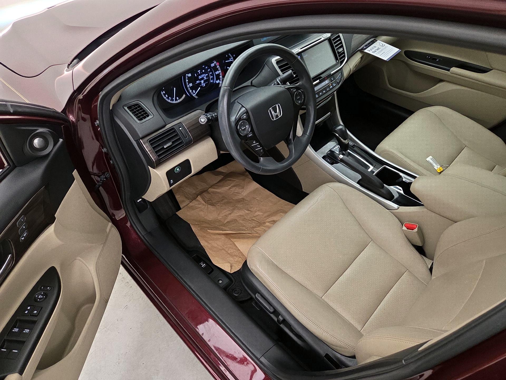 Thumbnail: 2016 Honda Accord - 11