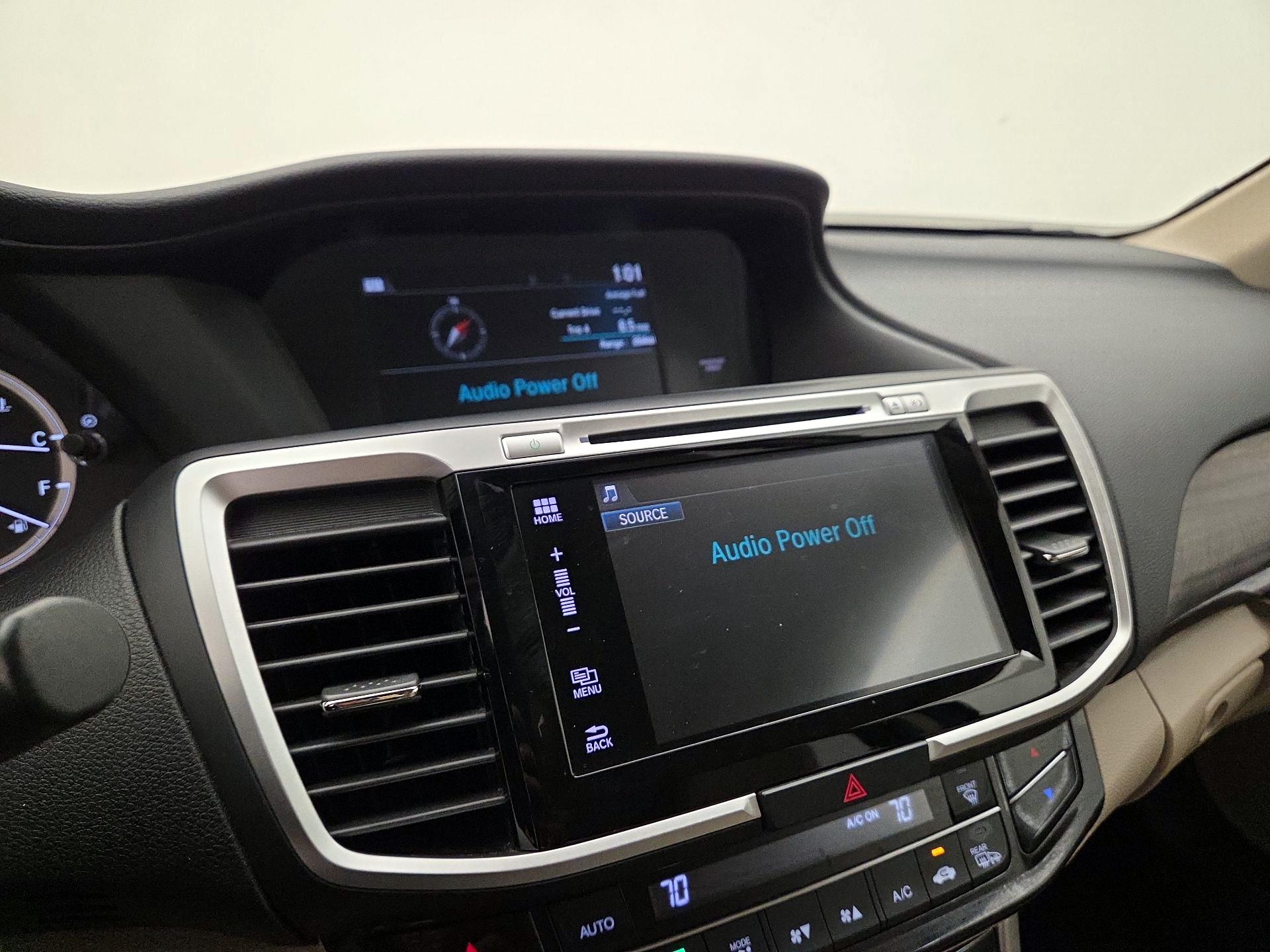 Thumbnail: 2016 Honda Accord - 15