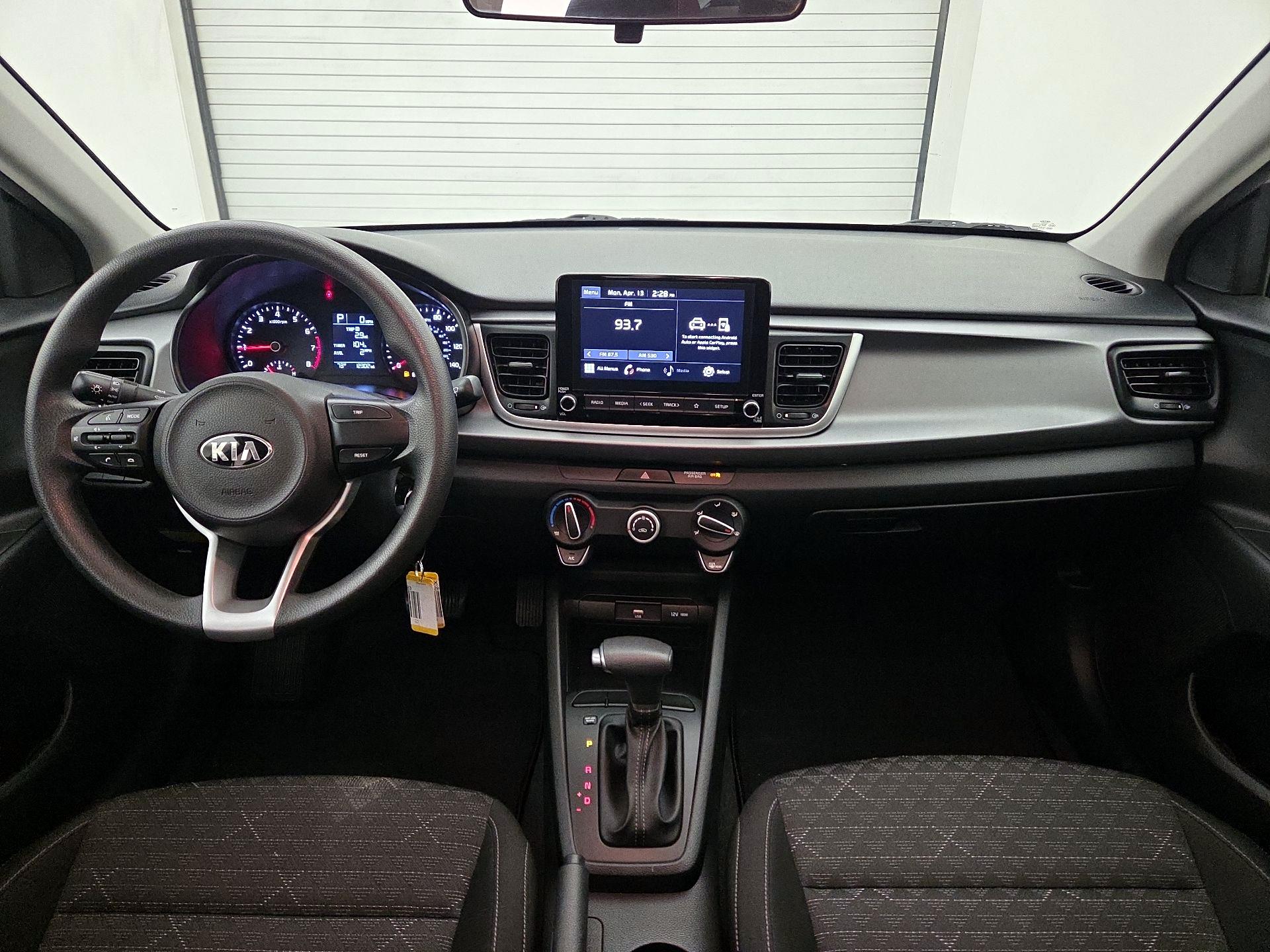 Thumbnail: 2021 Kia Rio - 9