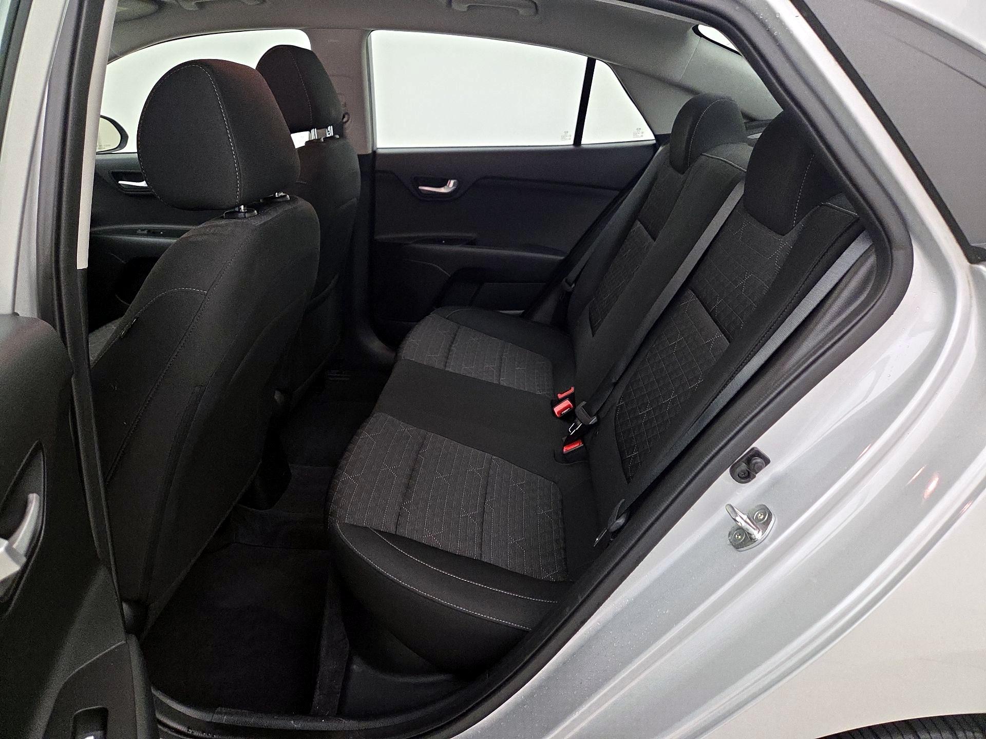 Thumbnail: 2021 Kia Rio - 19