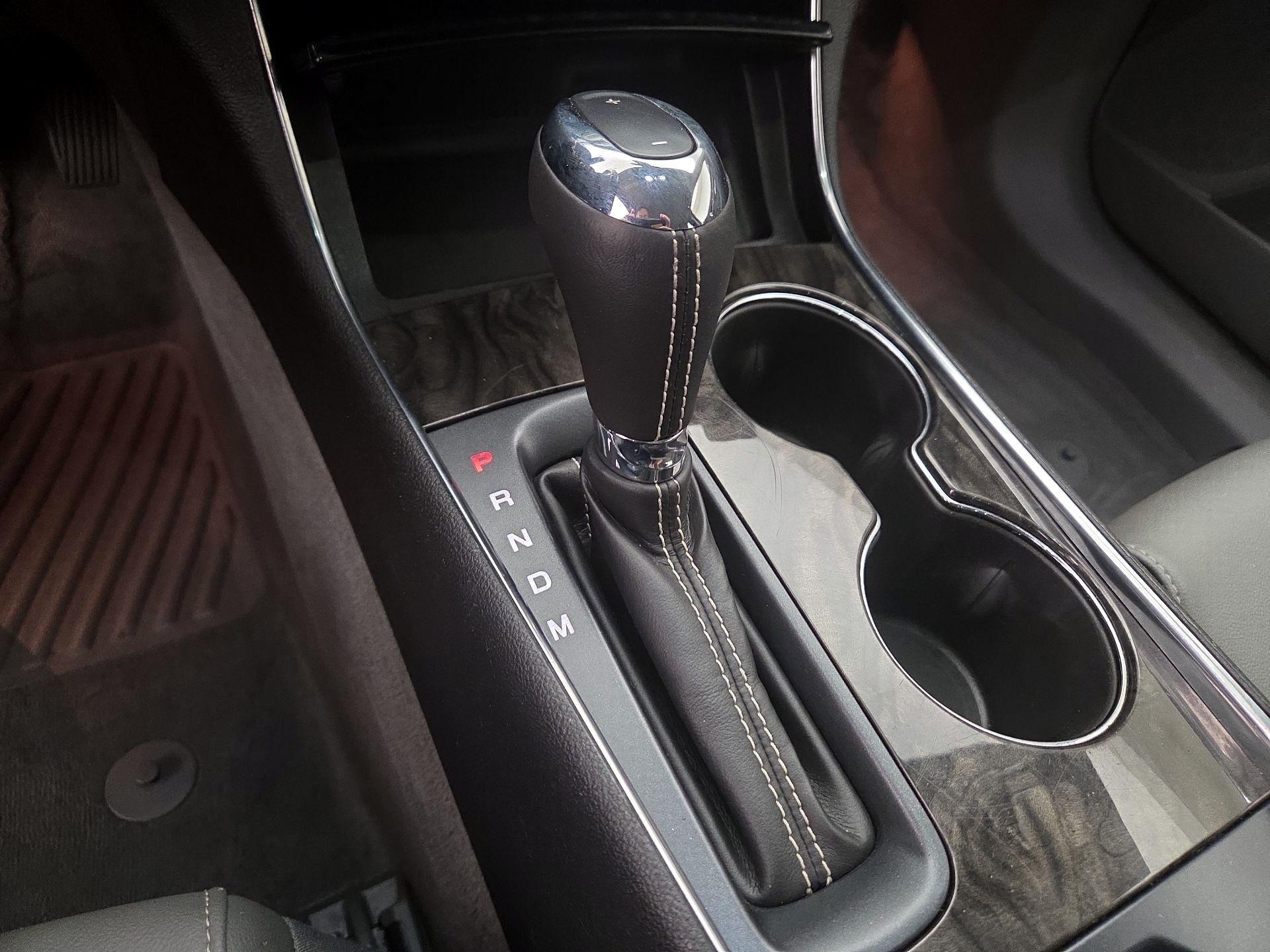 Thumbnail: 2015 Chevrolet Impala - 16