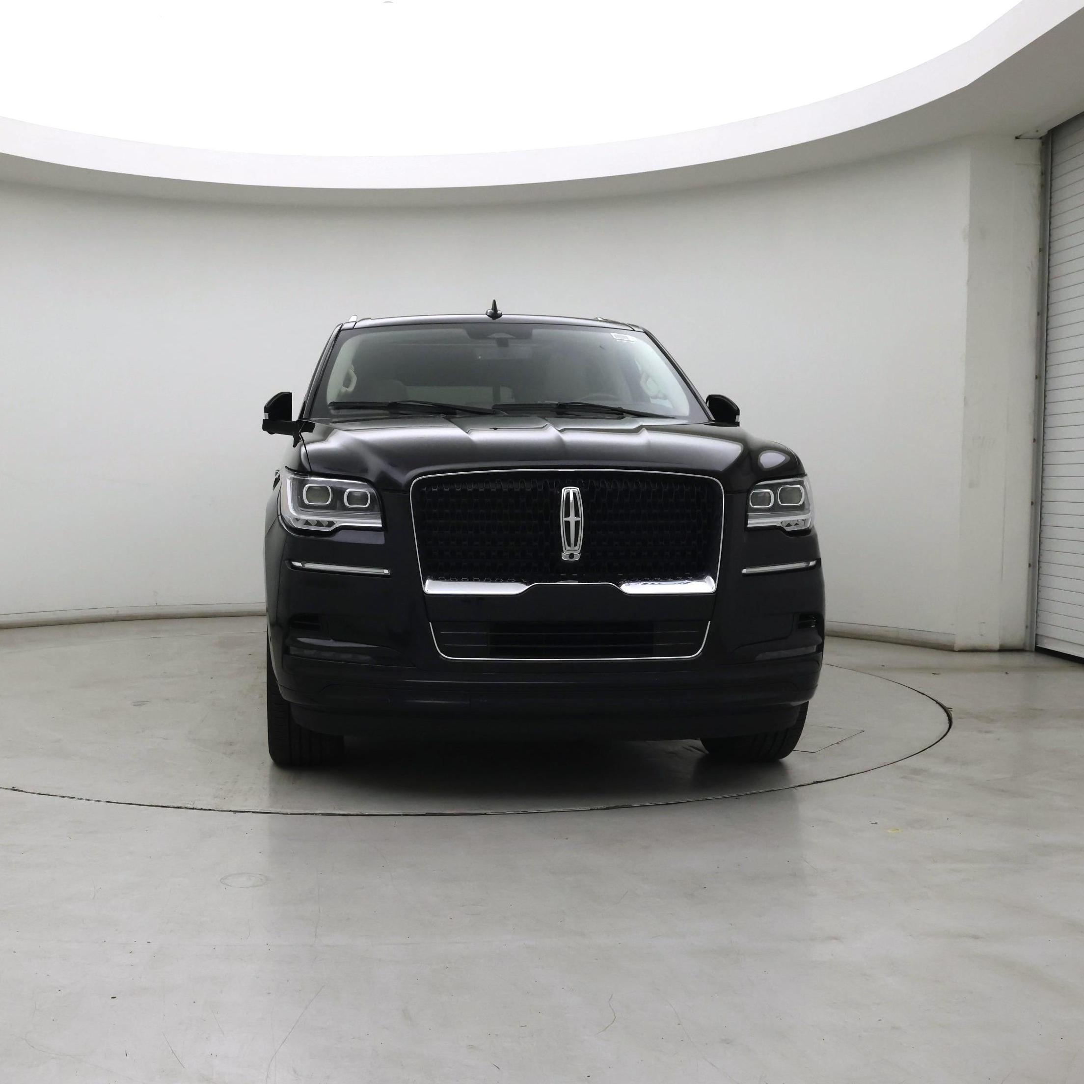 Thumbnail: 2022 Lincoln Navigator L - 5