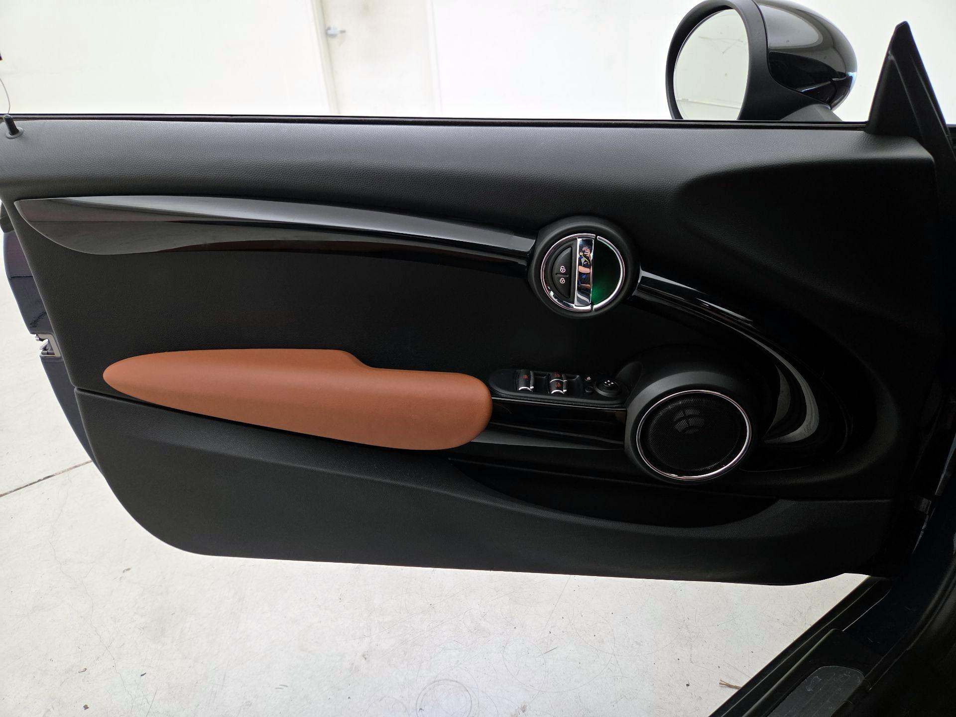 Thumbnail: 2019 MINI Cooper - 12