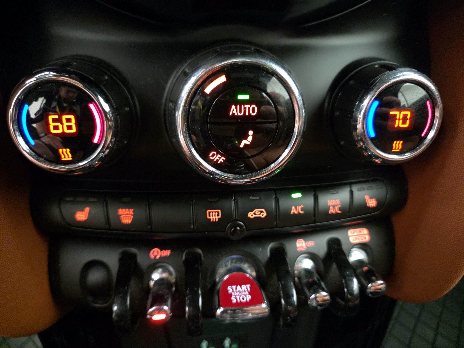 Thumbnail: 2019 MINI Cooper - 15