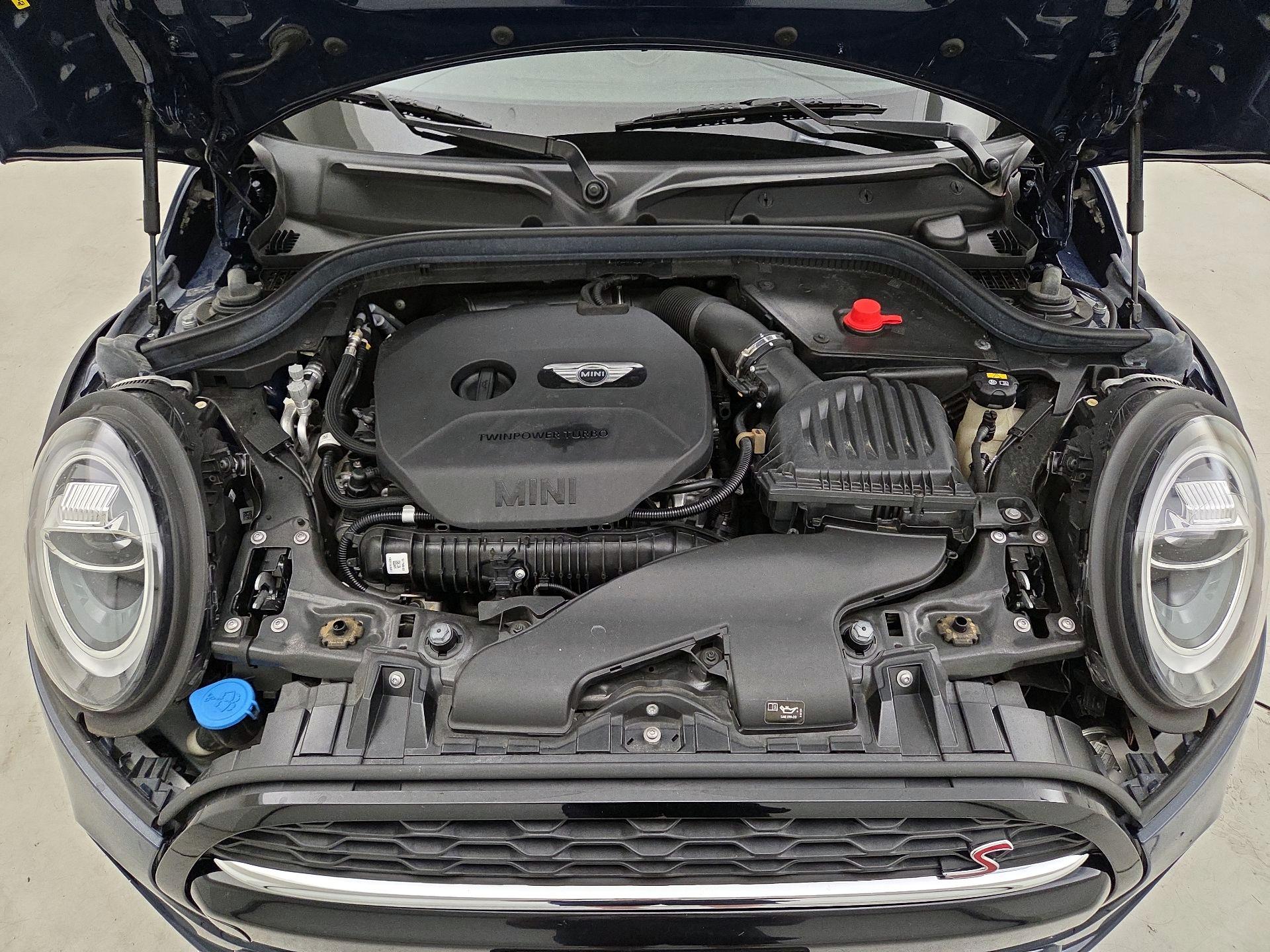 Thumbnail: 2019 MINI Cooper - 19