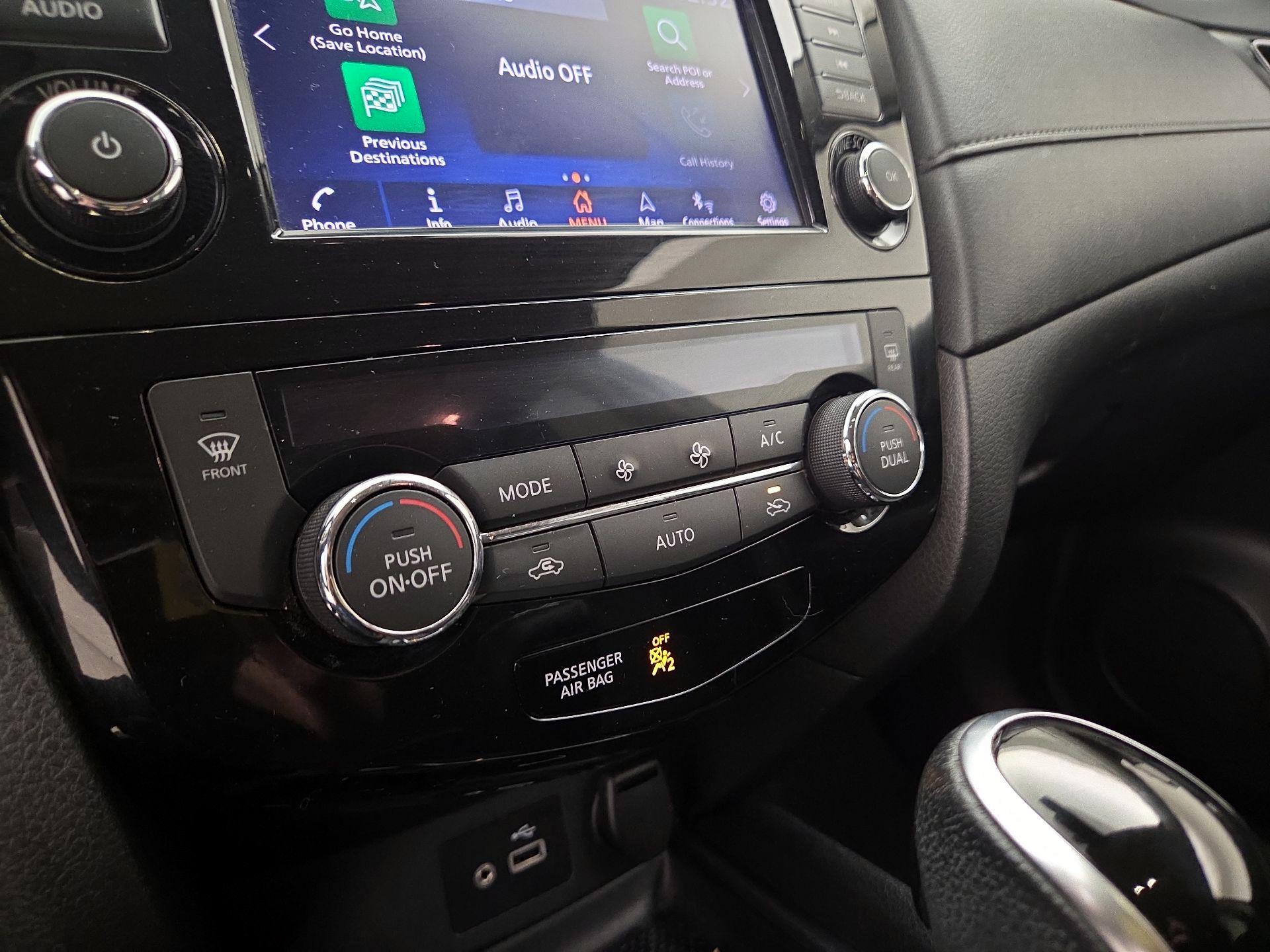Thumbnail: 2019 Nissan Rogue - 15