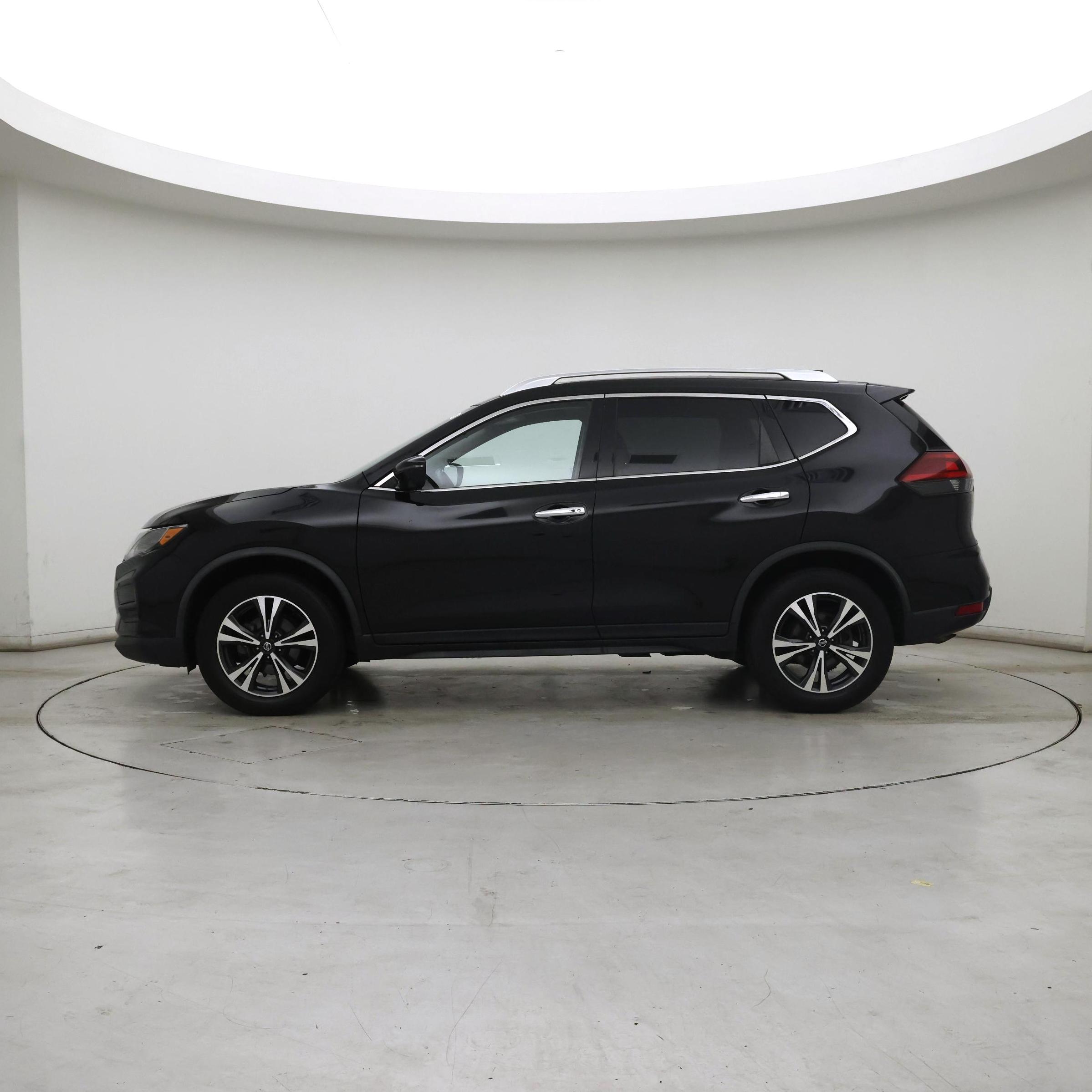 Thumbnail: 2019 Nissan Rogue - 3