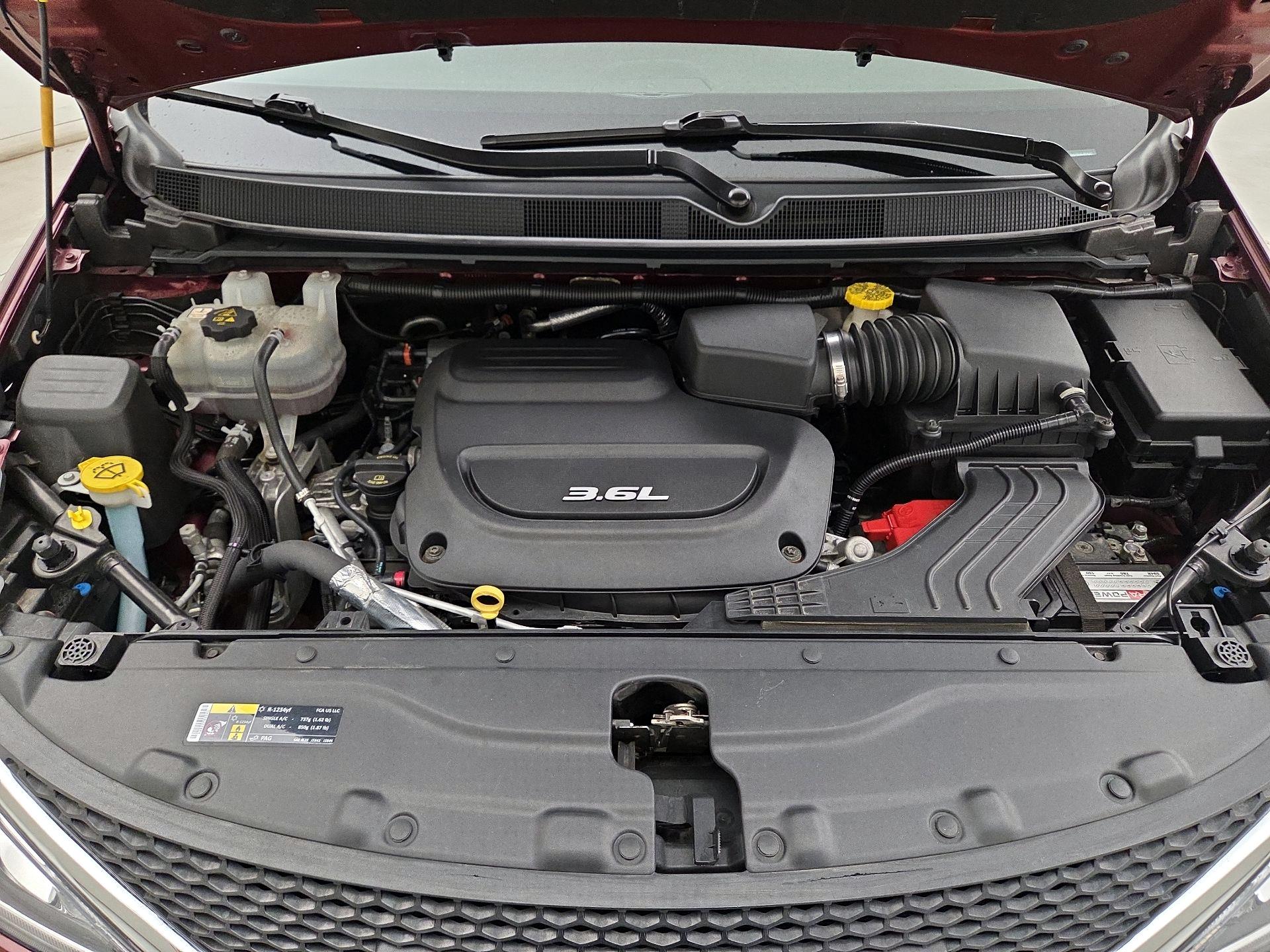 Thumbnail: 2017 Chrysler Pacifica - 20